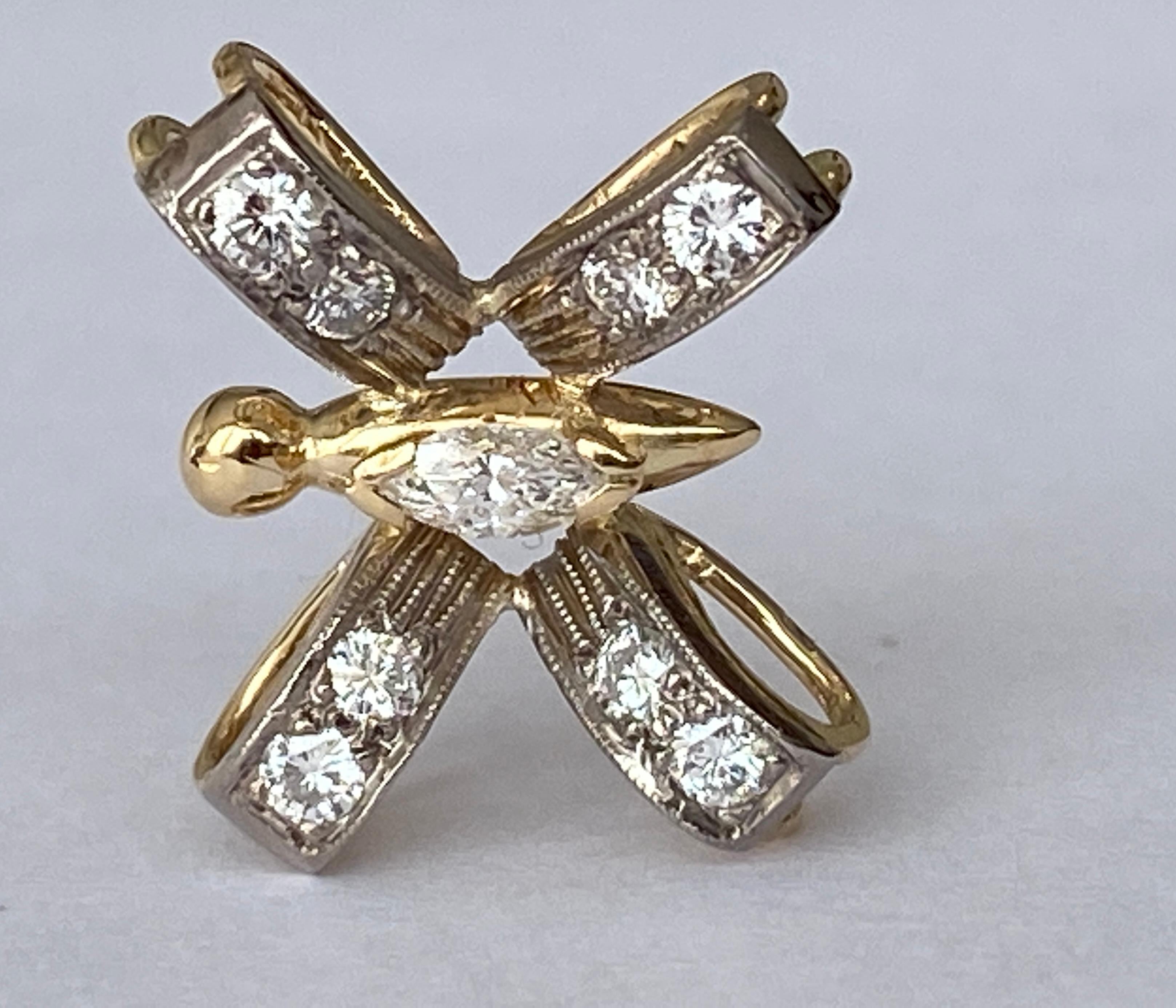 Dopoguerra 18 kt Whiting/giallo  ciondolo in oro con farfalla e diamante in vendita