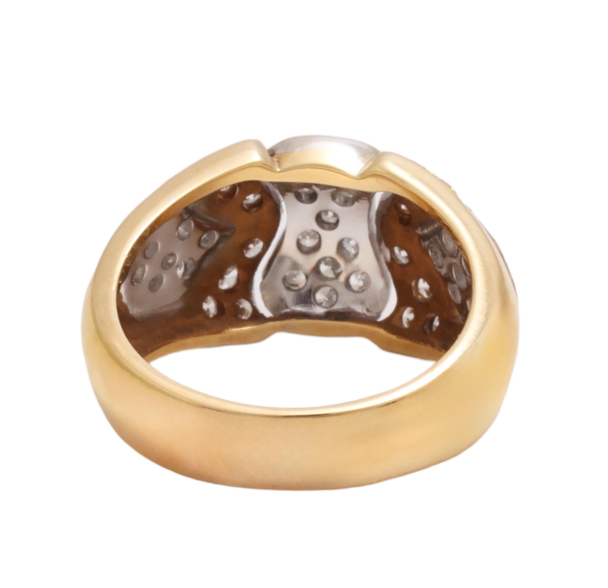 18 Kt White & Yellow Gold Diamond Ring For Sale 6
