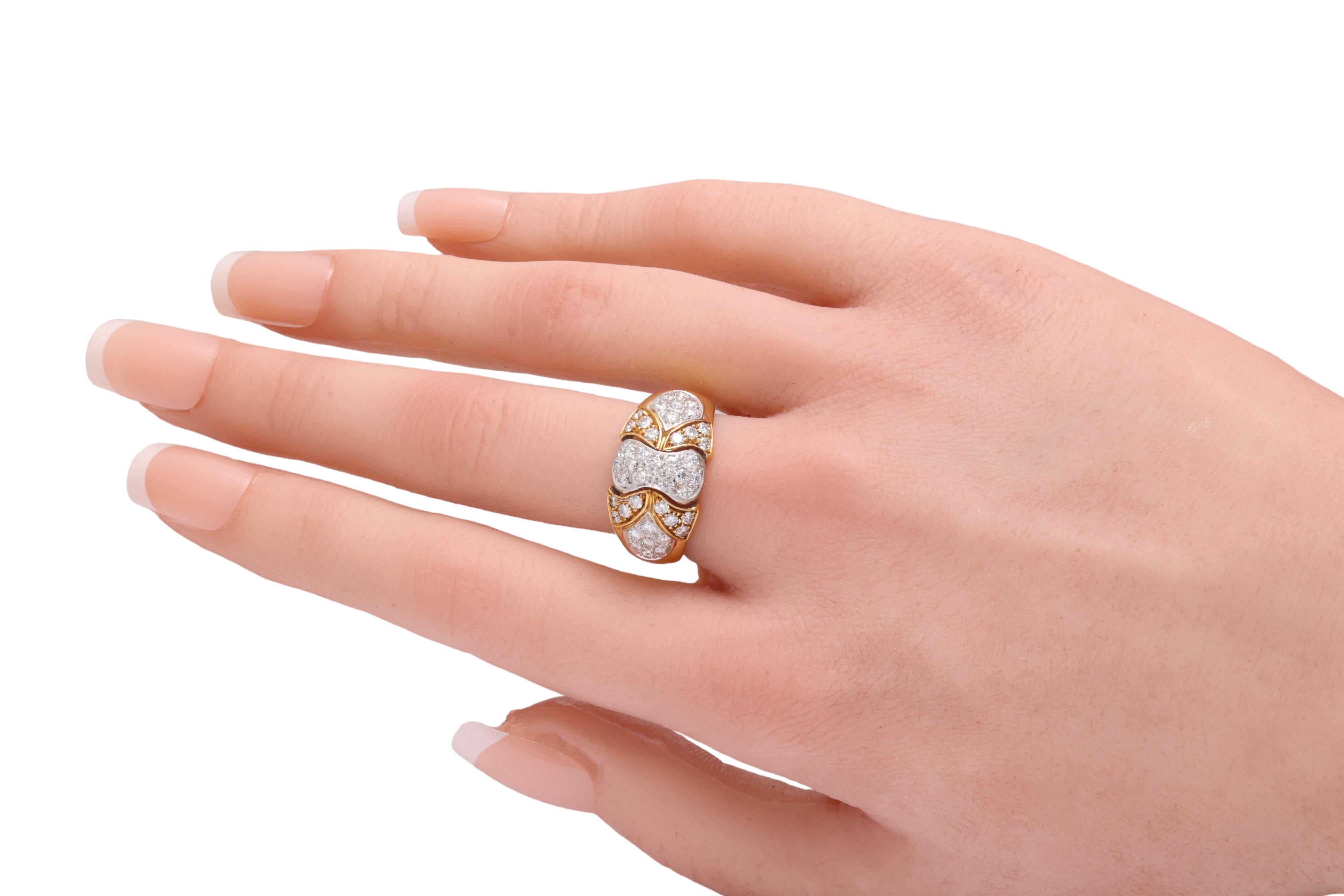 18 Kt White & Yellow Gold Diamond Ring For Sale 9