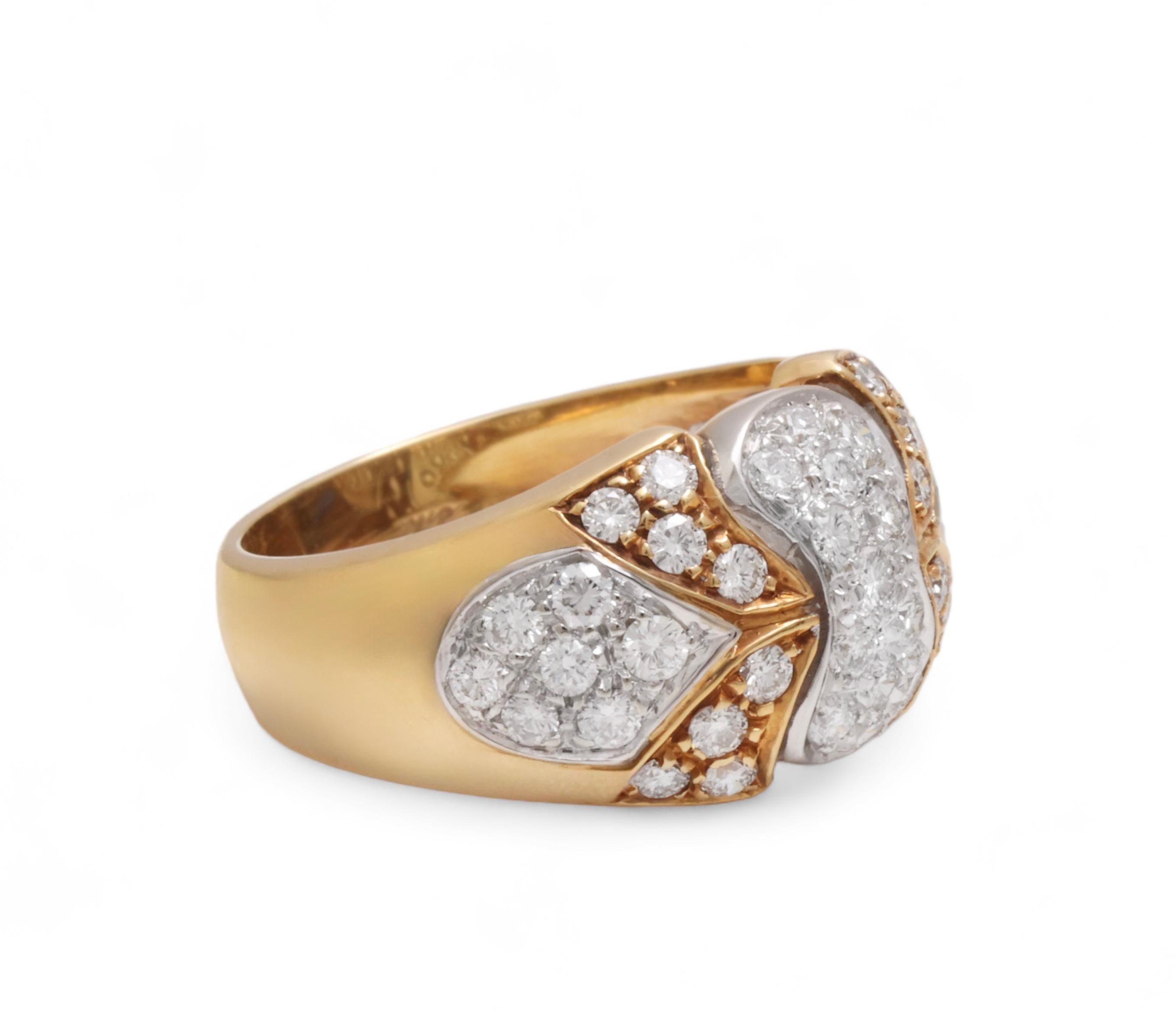 Women's or Men's 18 Kt White & Yellow Gold Diamond Ring For Sale