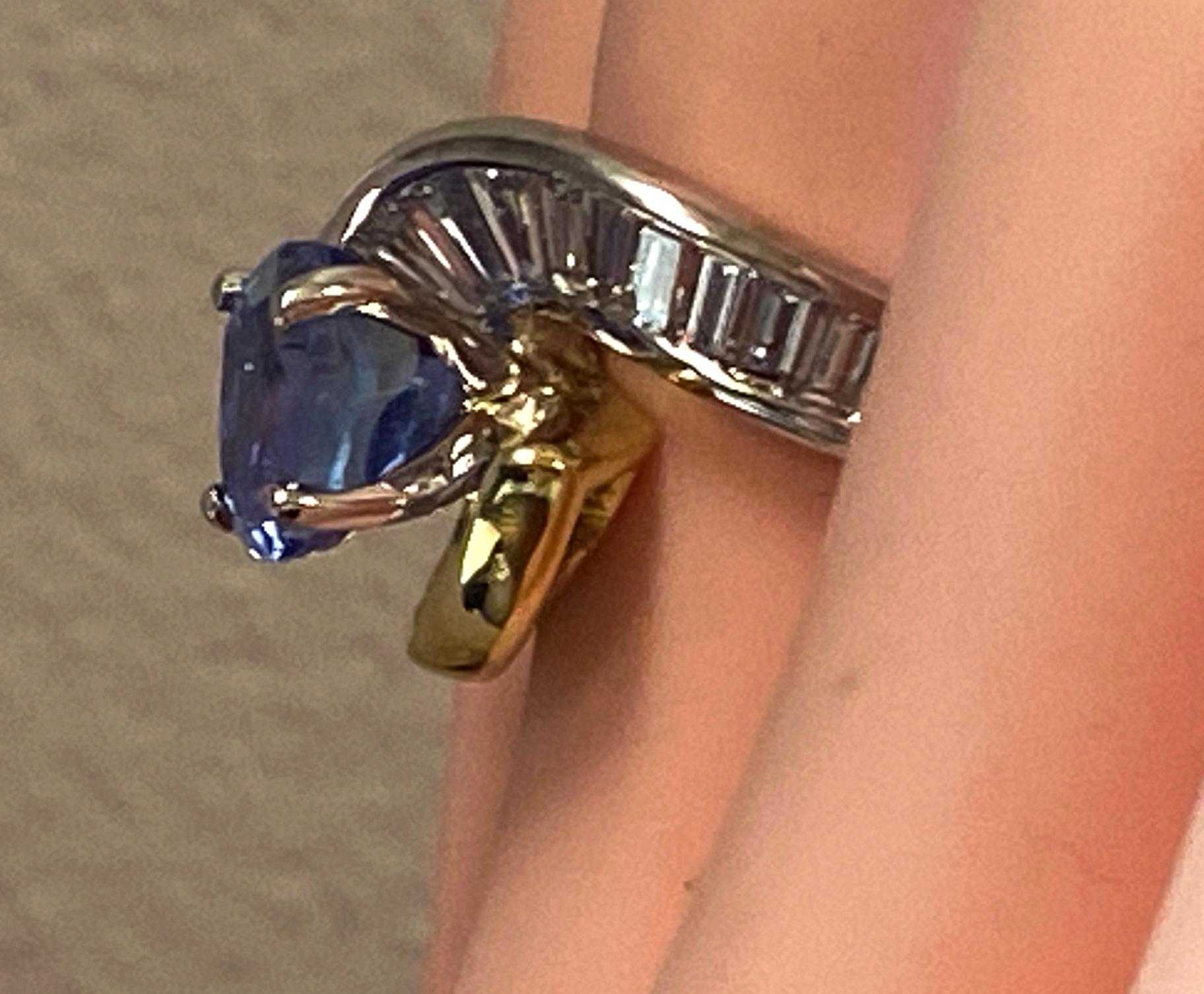 18 KT White & Yellow Gold Ring with a 4.03 Ct Blue Sapphire and 2.0 Cts Diamonds 4