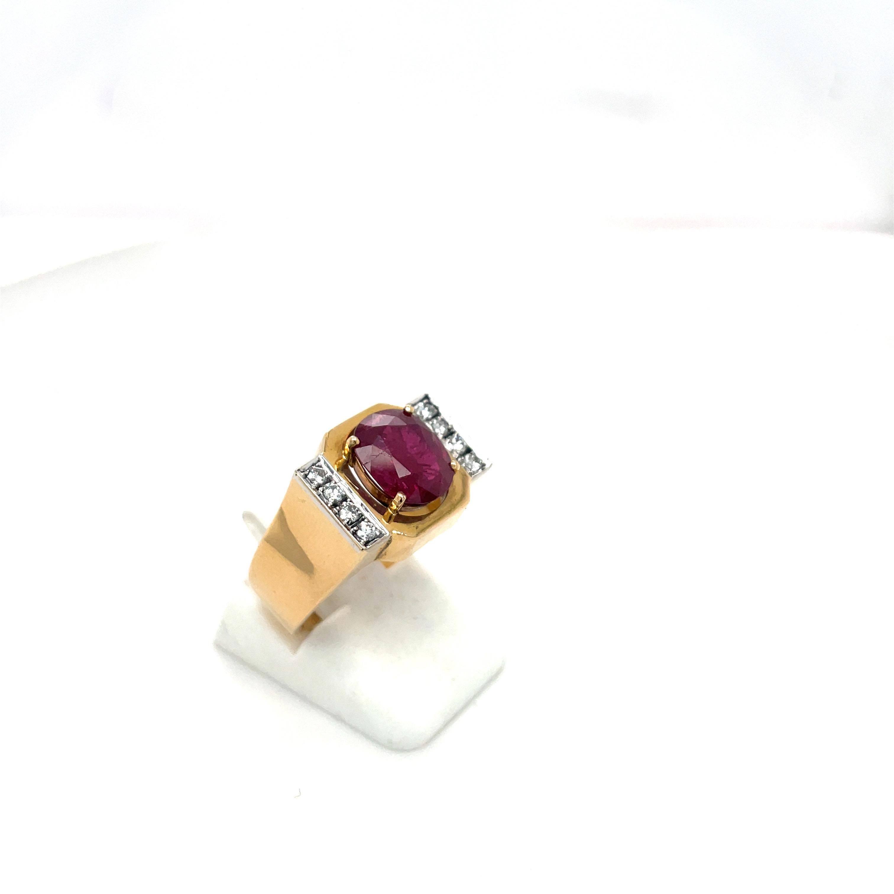 18 KT Yellow Gold 2.35 Ct Ruby 0.15Ct Diamond Ring For Sale 1