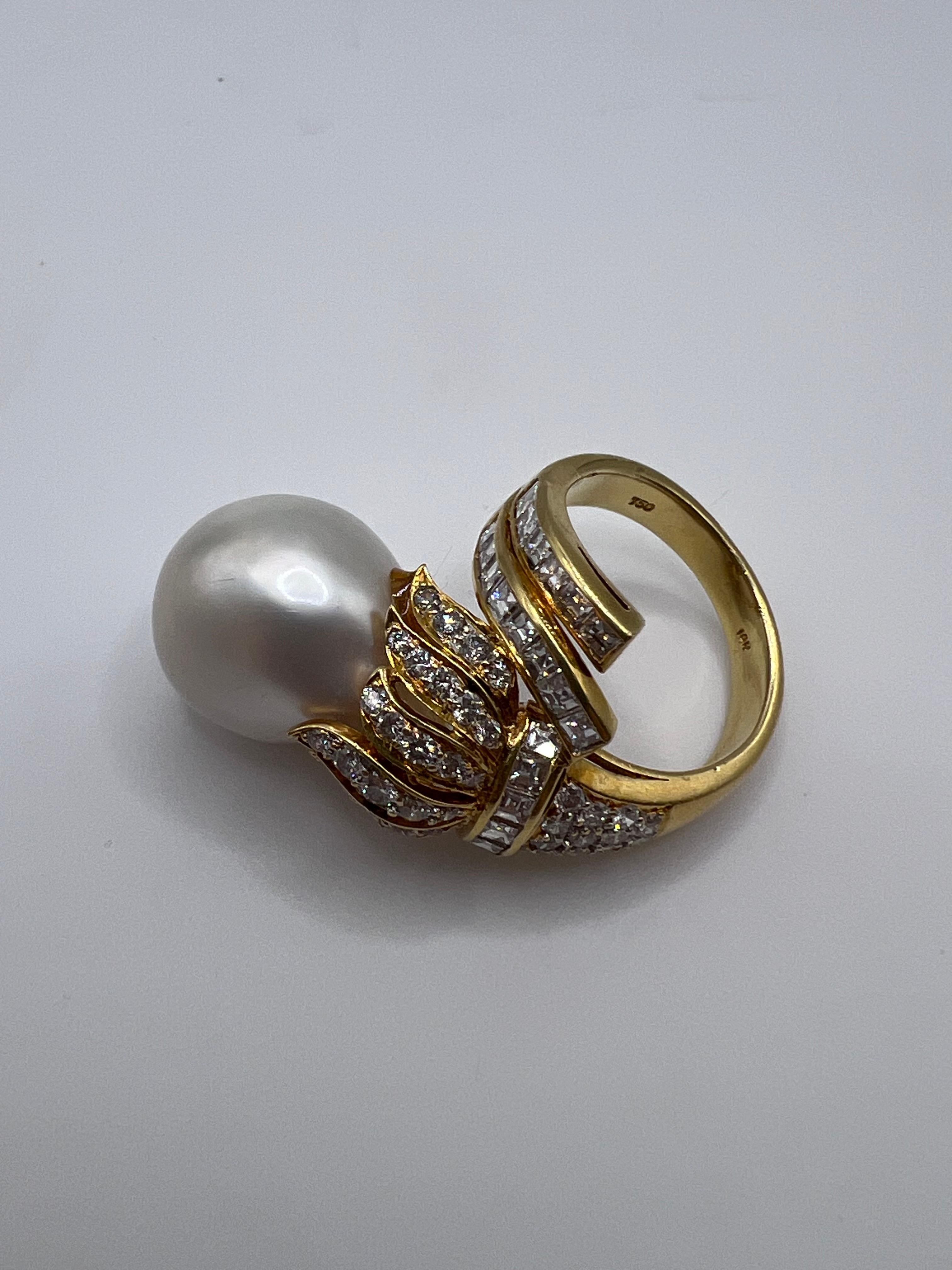 Bague en or jaune 18 carats, diamants et perle des mers du Sud Unisexe en vente