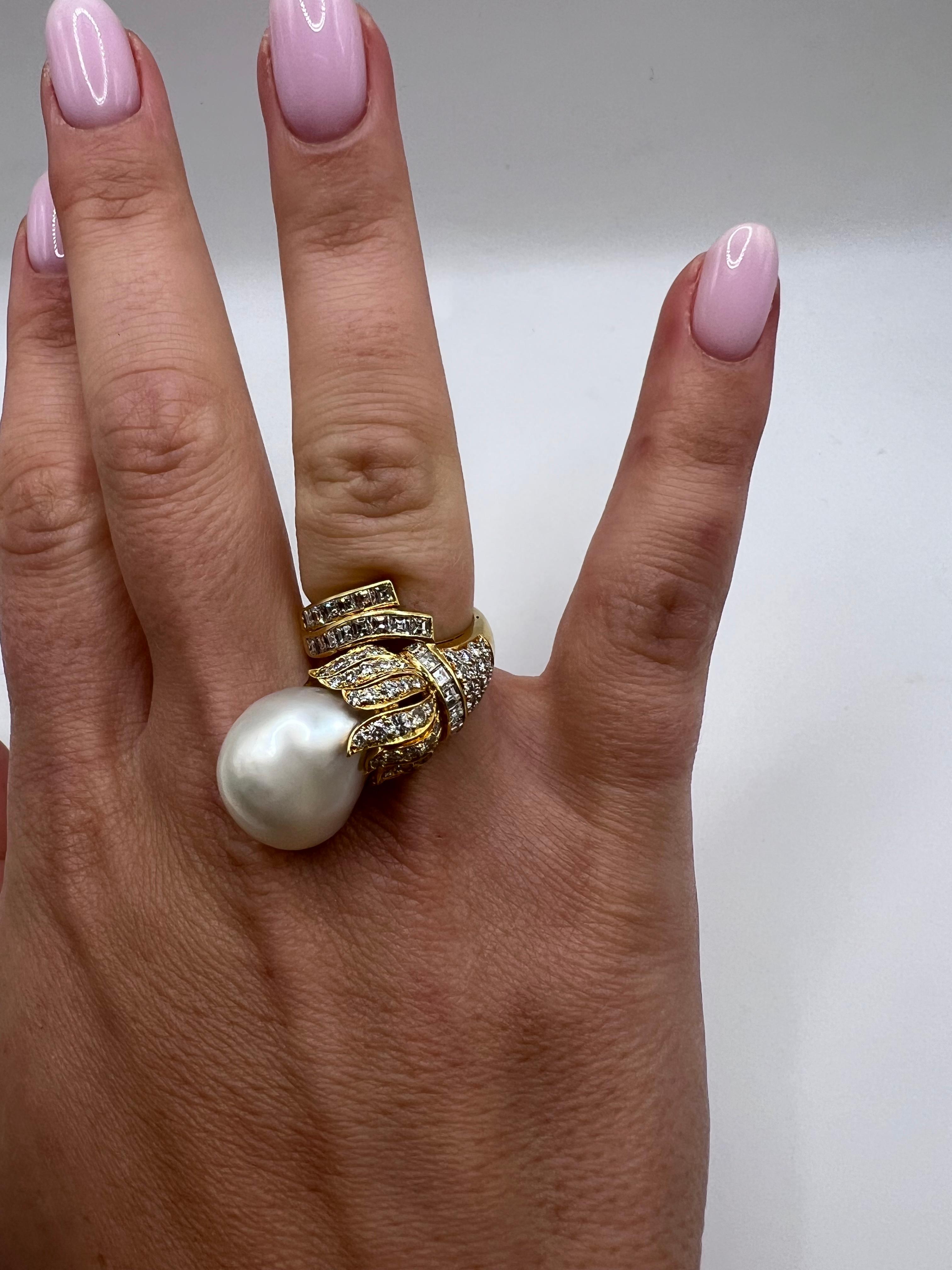 Bague en or jaune 18 carats, diamants et perle des mers du Sud en vente 1