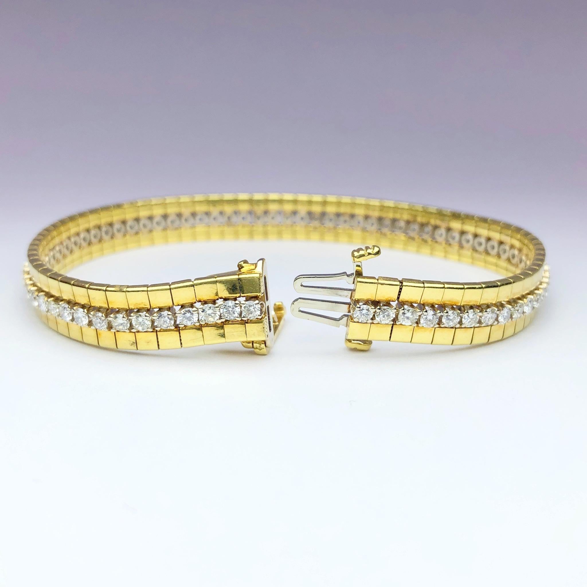 Taille ronde Bracelet en or jaune 18 carats et diamants en vente