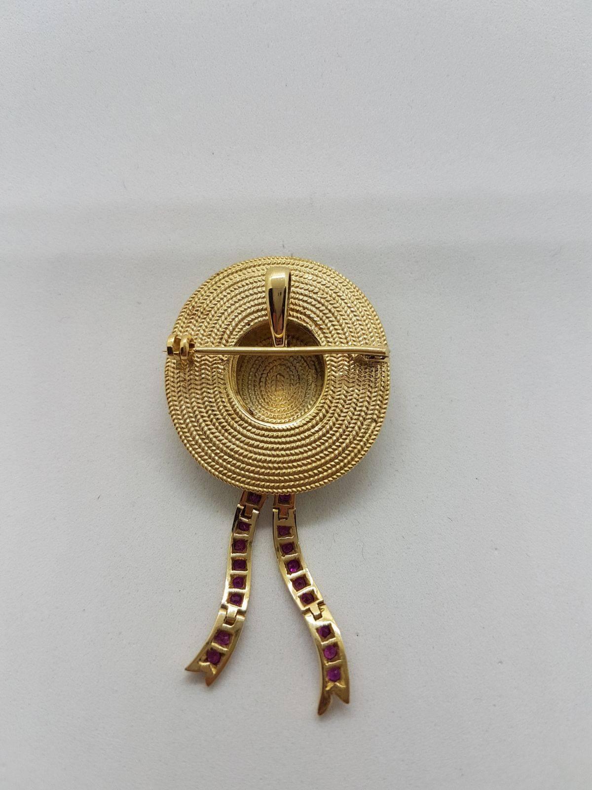 18 Karat Yellow Gold and Rubies Venetian Gondolier Hat Broach and Pendant In New Condition For Sale In Venice, IT