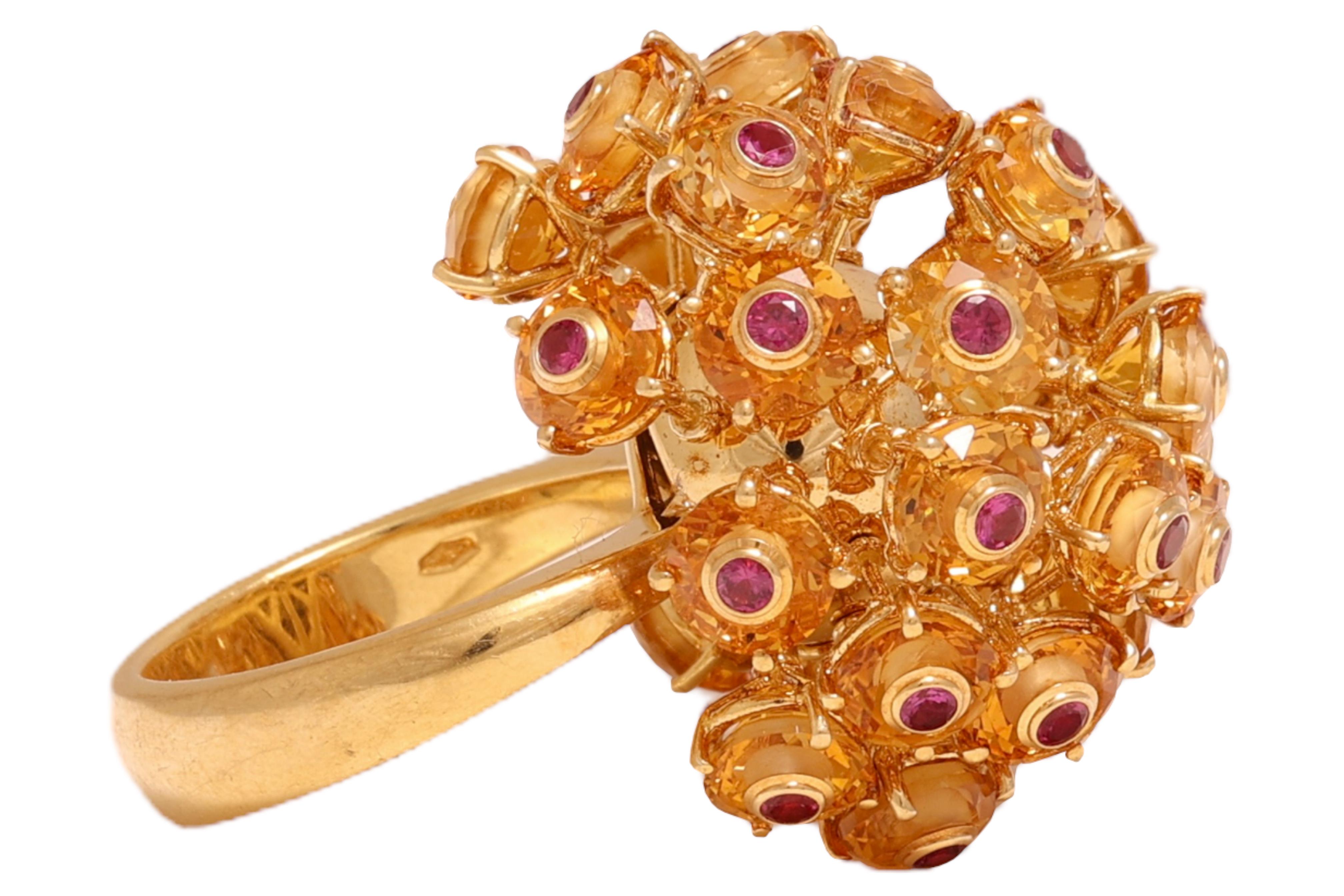  18 kt. Yellow Gold Ball of Moving 1.65 ct. Rubies and Citrine In New Condition For Sale In Antwerp, BE