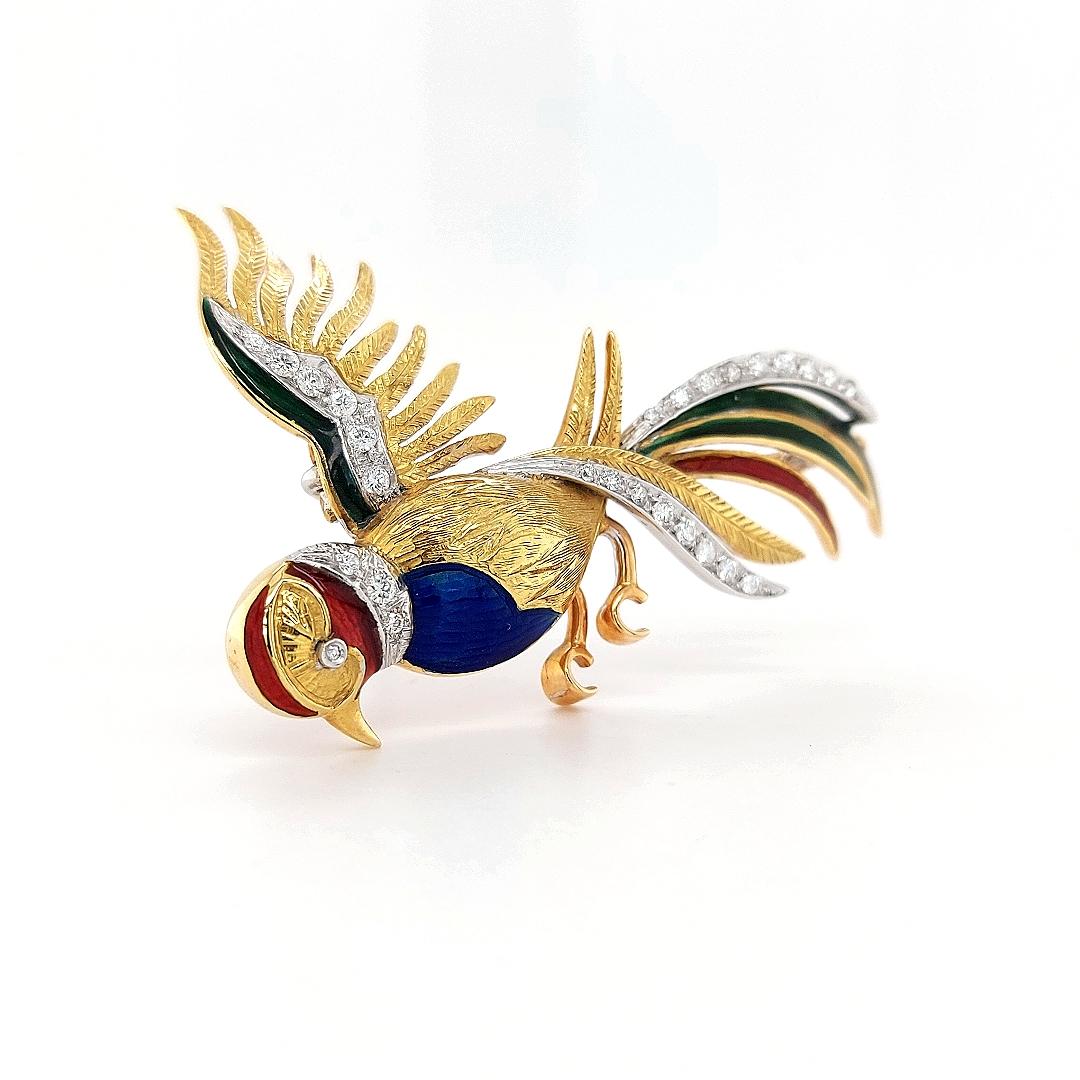 18 Karat Yellow Gold Bird of Paradise Brooch with Diamonds and Enamel In Excellent Condition For Sale In Antwerp, BE