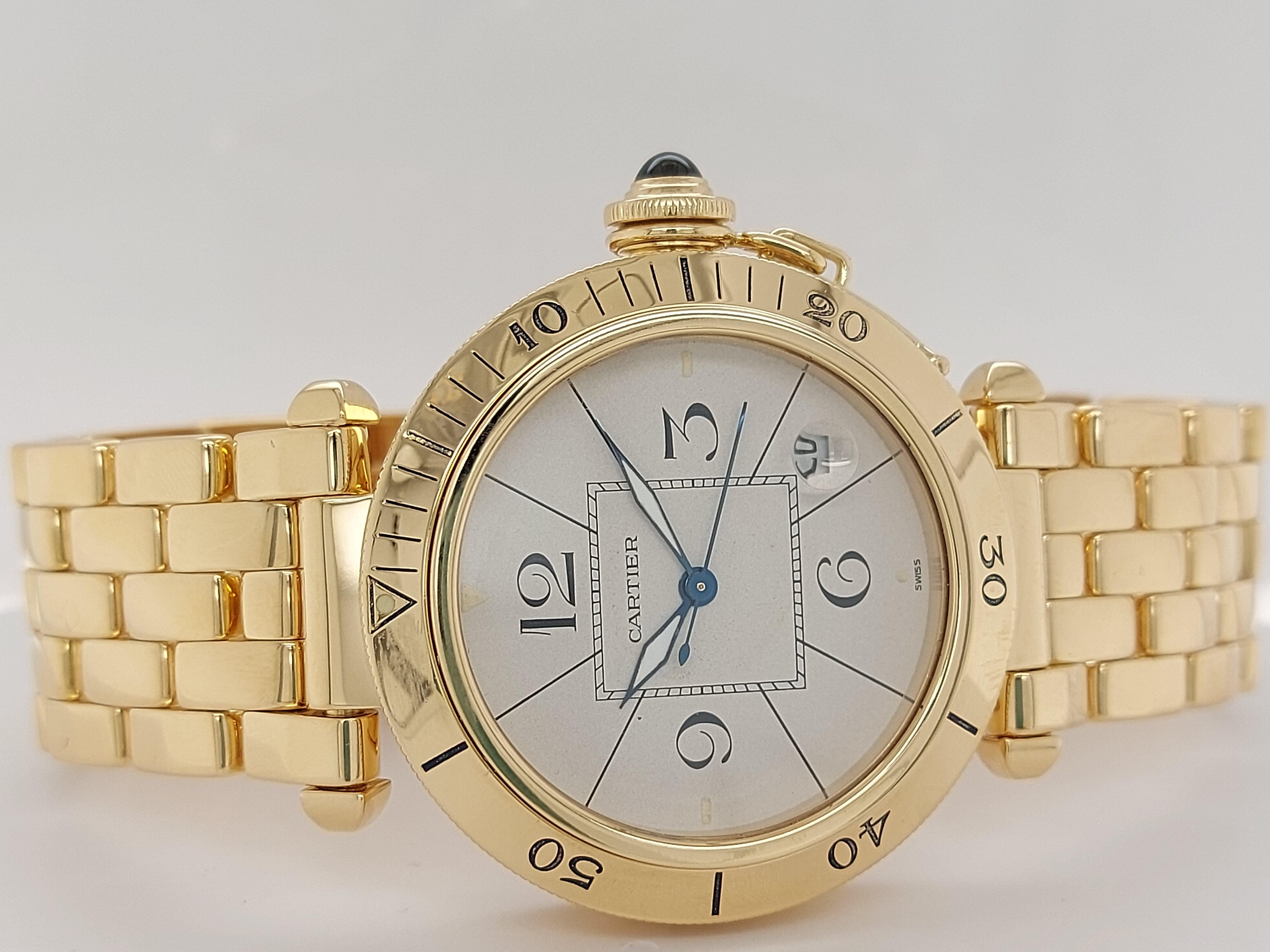 18 Karat Yellow Gold Cartier Pasha, Automatic, with Box and Papers 4