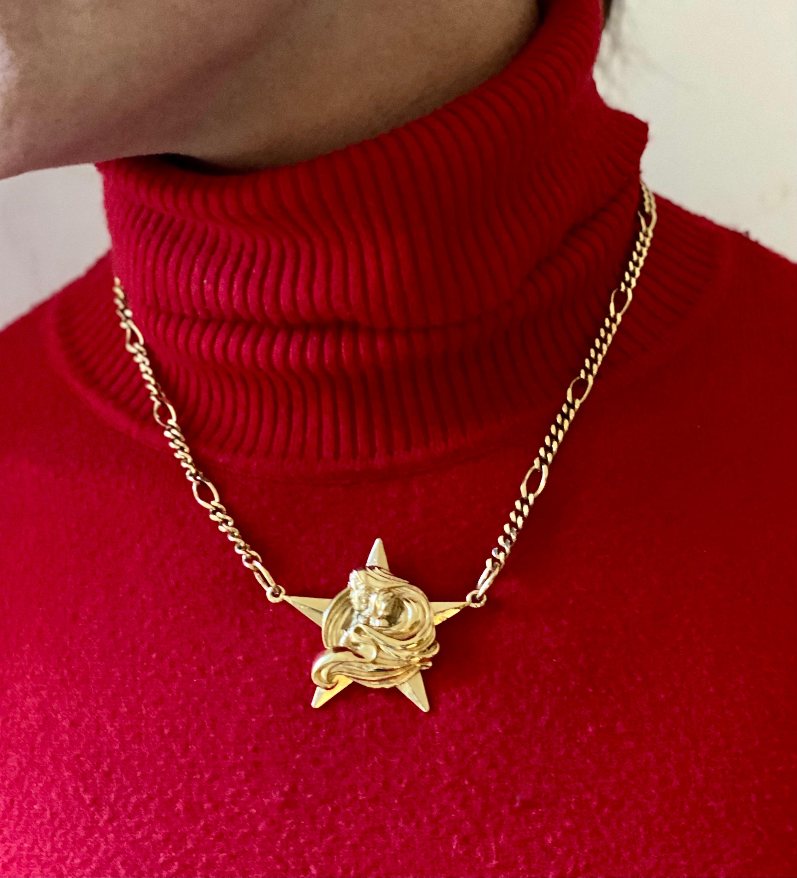 14 Karat Gelbgold Kette Halskette mit „Morning Star“ im Angebot 1