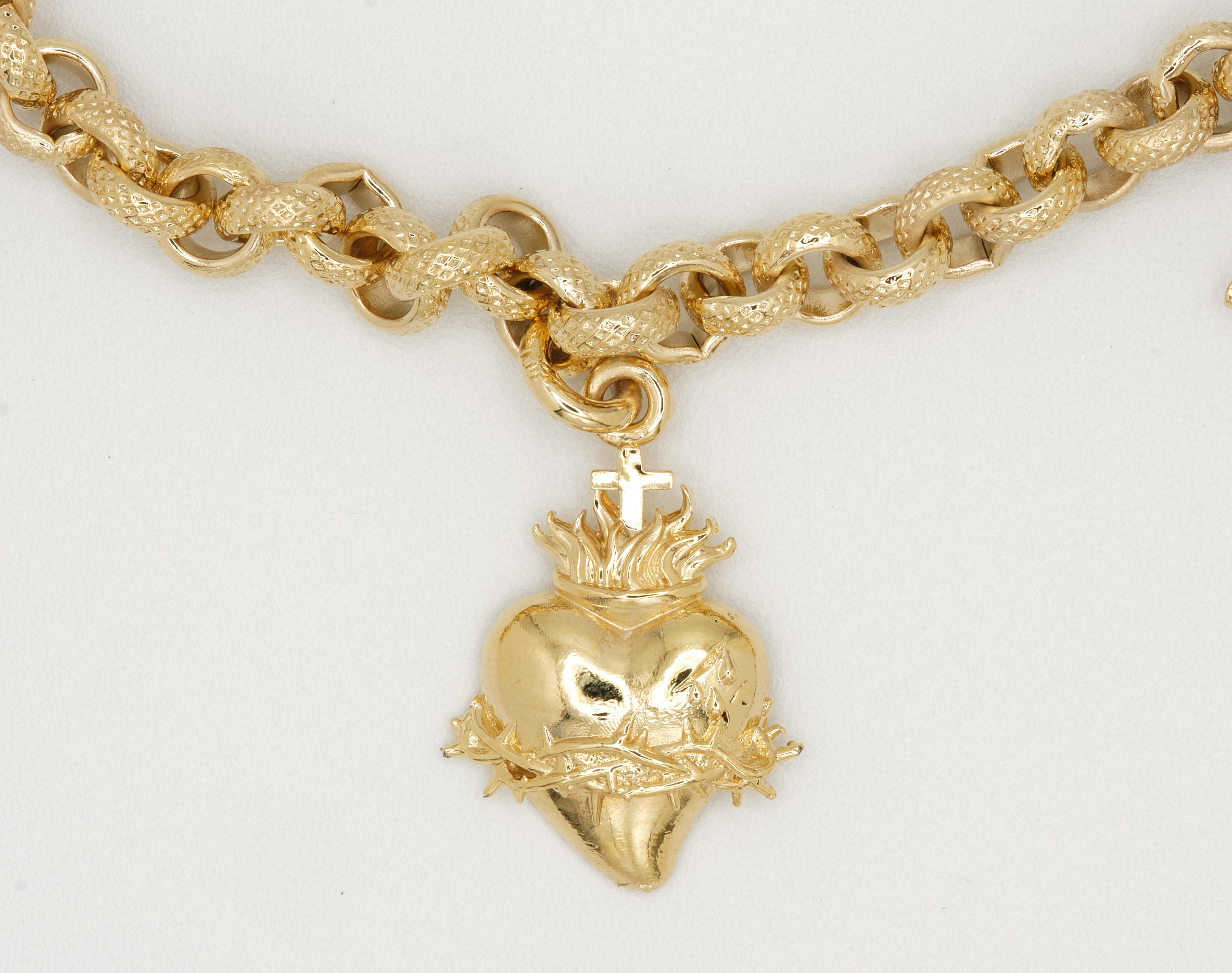 14 Kt Yellow Gold Chain Necklace with Sacred Hearts of Jesus, Joseph and Mary For Sale 4