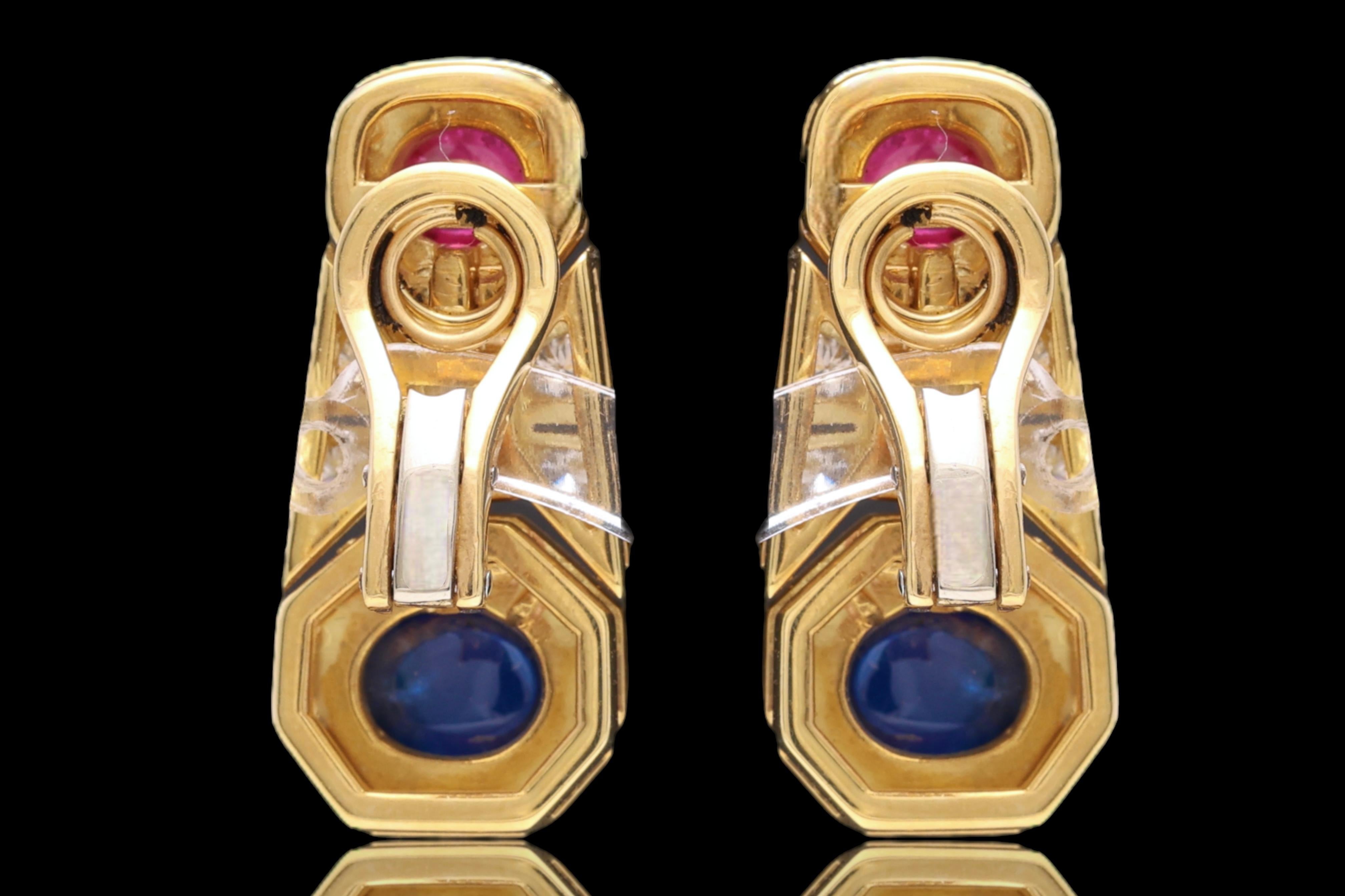 18 kt. Boucles d'oreilles clips en or jaune avec saphir et rubis cabochon et diamants en vente 1