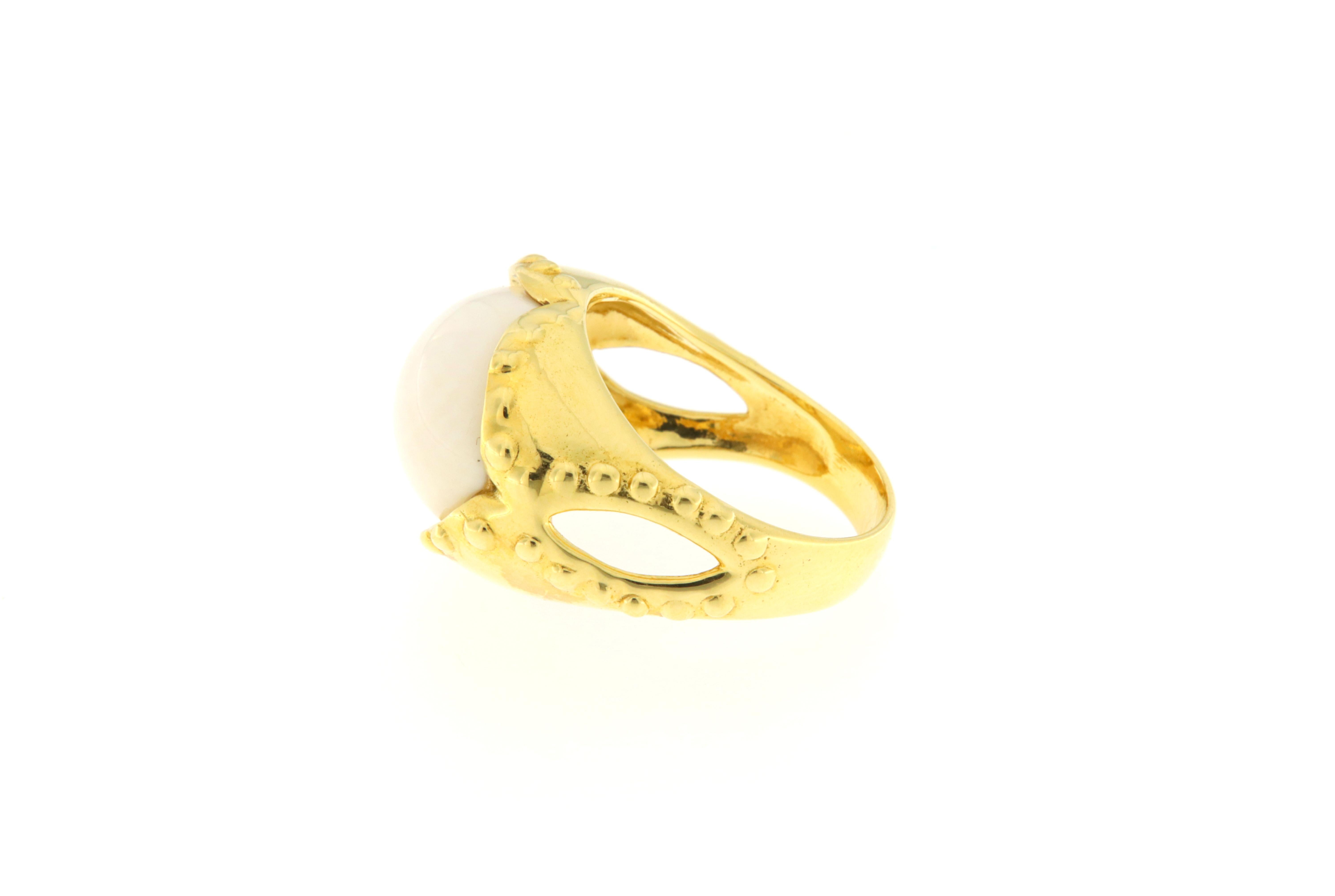 Women's 18 Karat Yellow Gold Cocktail Ring For Sale