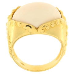 18 kt. Anillo de cóctel de oro amarillo