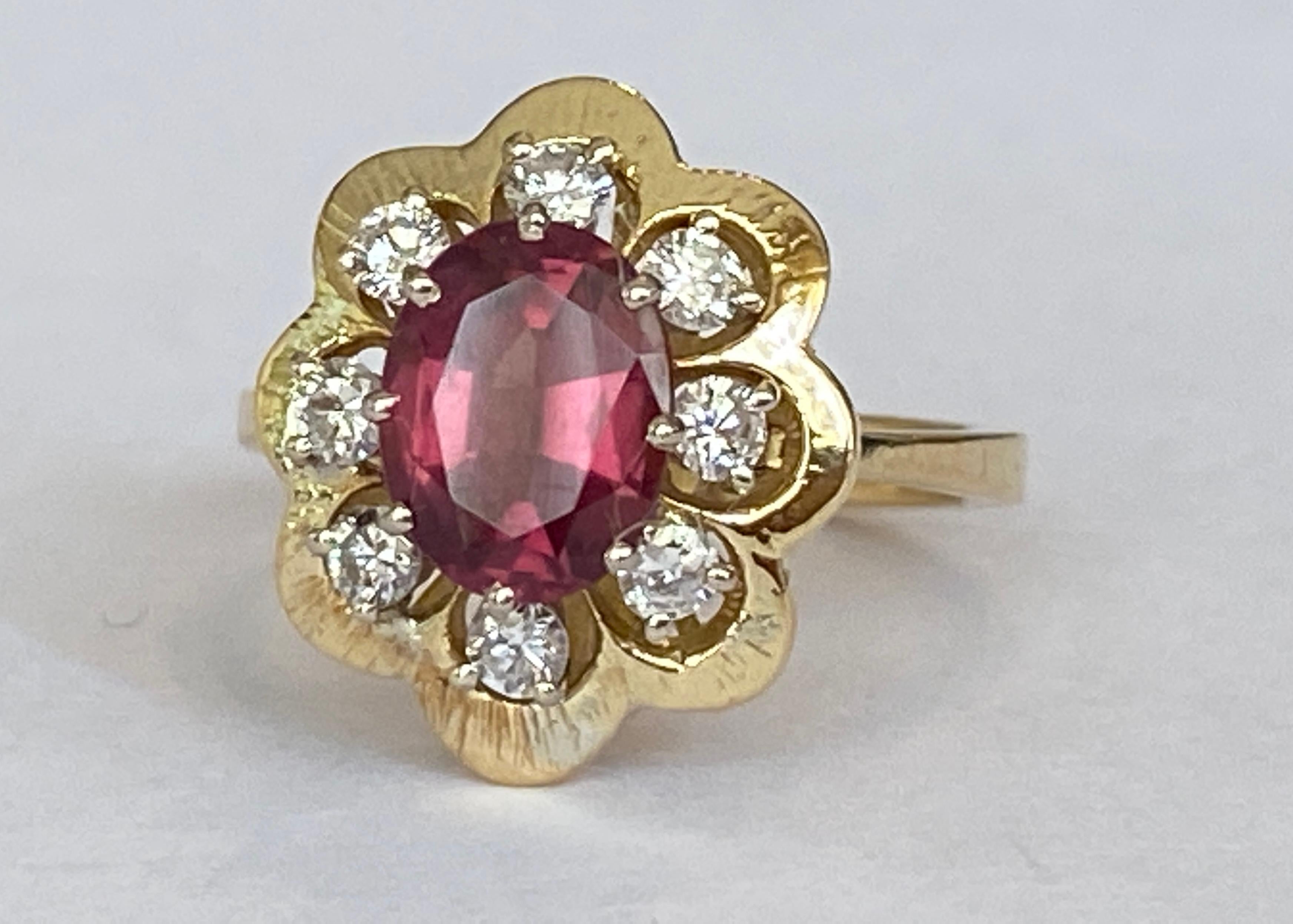 Brilliant Cut 18 Kt. Yellow Gold Cocktail  Ring with 1.80 Ct Garnet and Diamonds For Sale