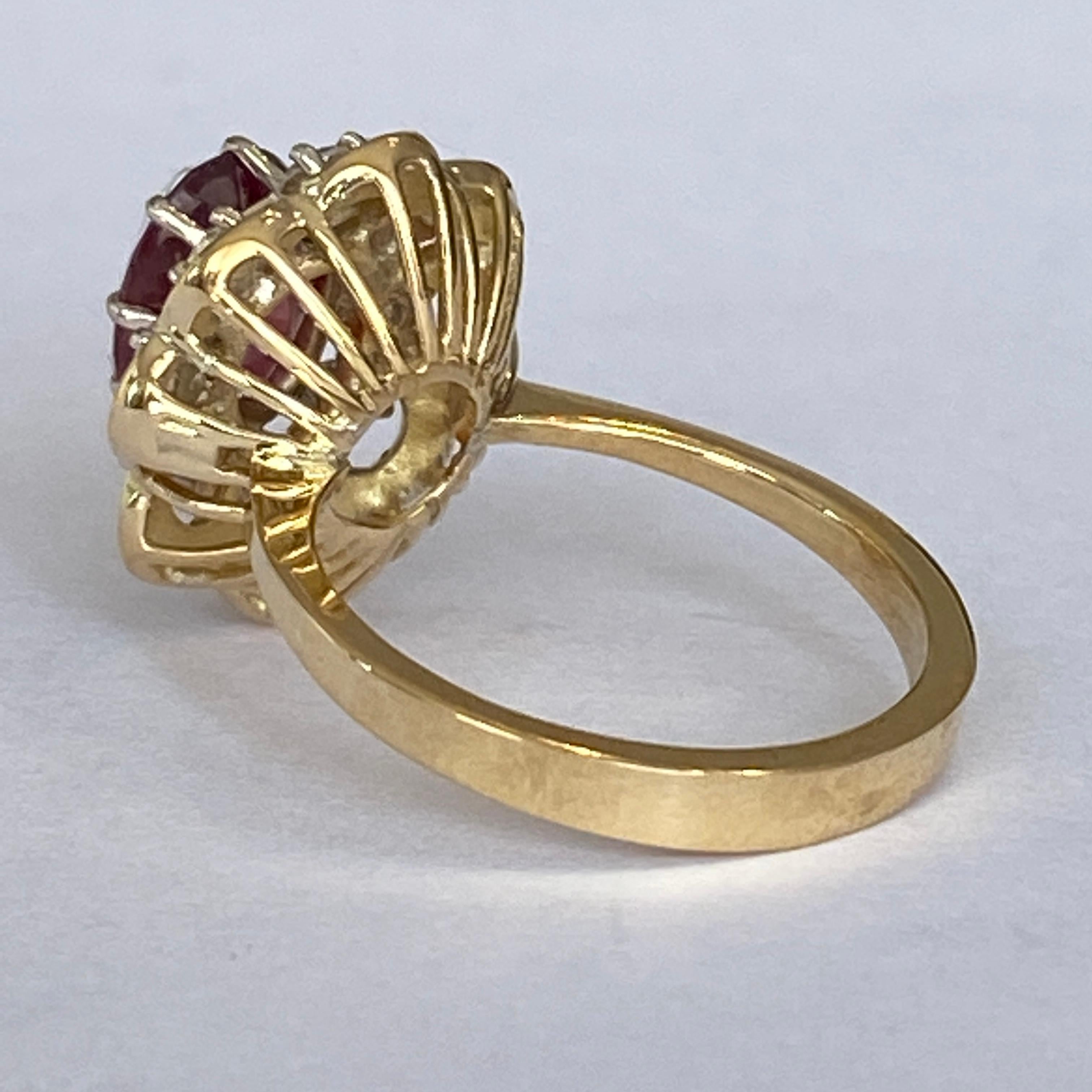 Women's 18 Kt. Yellow Gold Cocktail  Ring with 1.80 Ct Garnet and Diamonds For Sale
