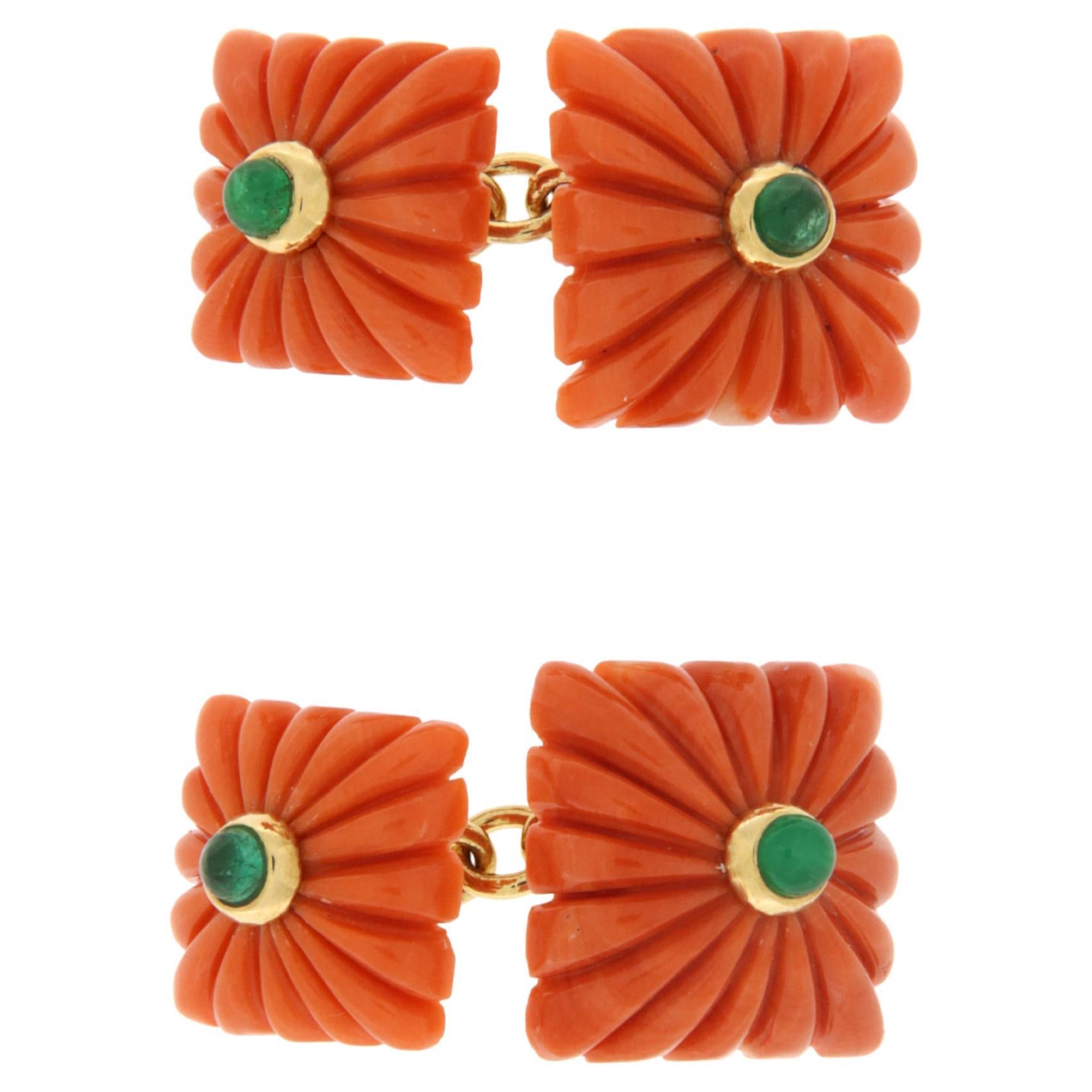 18 Kt Yellow Gold Cufflinks with little cabochon Emeralds For Sale