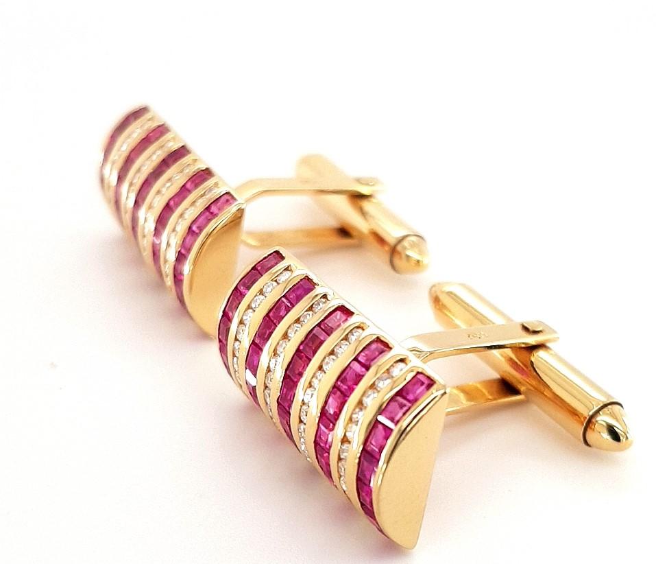 18kt Yellow Gold Cufflinks with Rubies and Diamonds For Sale 2