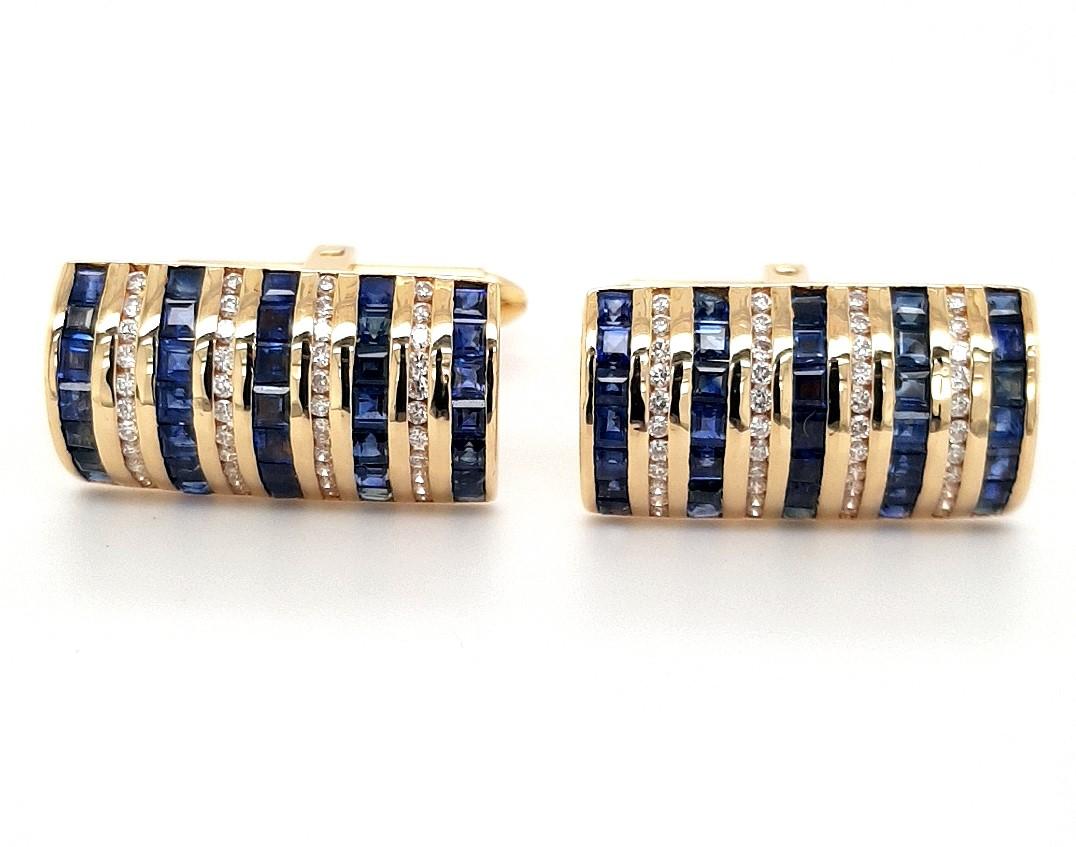 18kt Yellow Gold Cufflinks with Sapphires and Diamonds Stunning In Excellent Condition For Sale In Antwerp, BE