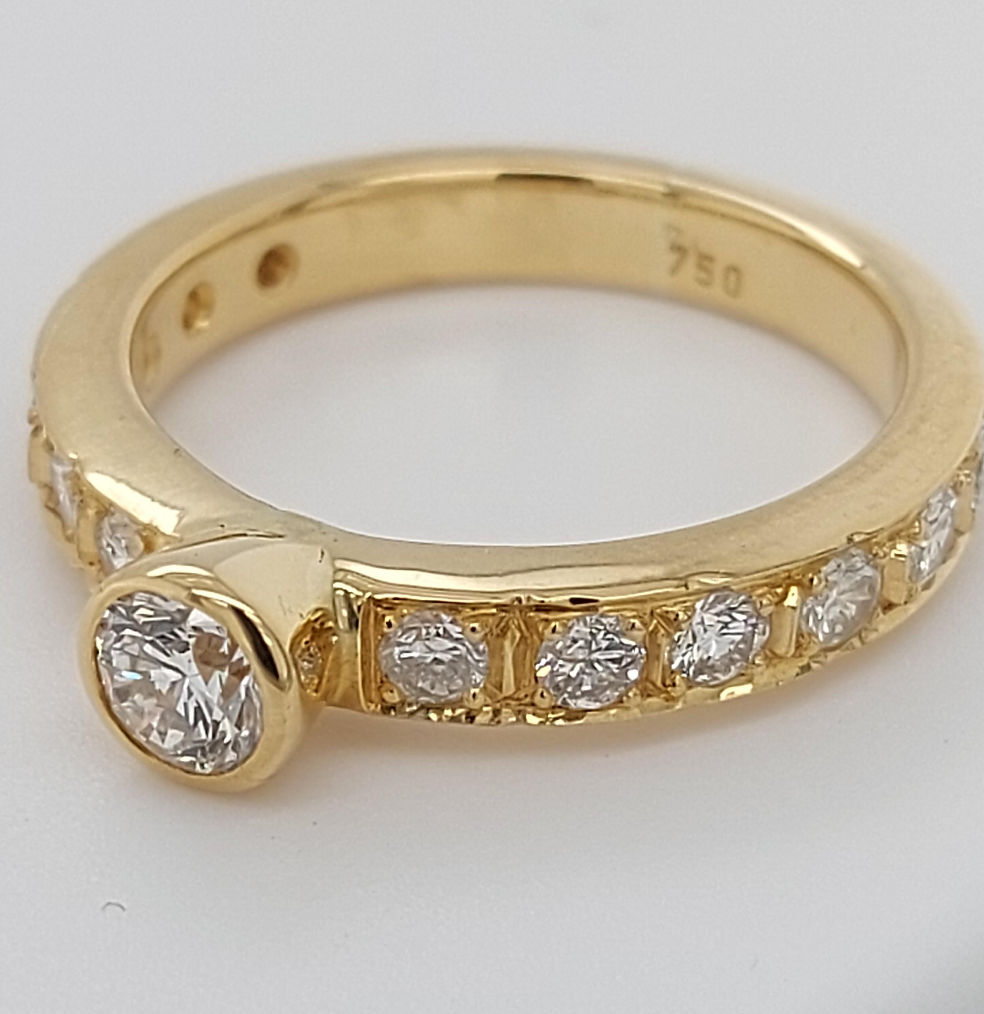 18kt Yellow Gold Detachable Diamond Ring and Engagement Ring For Sale 3