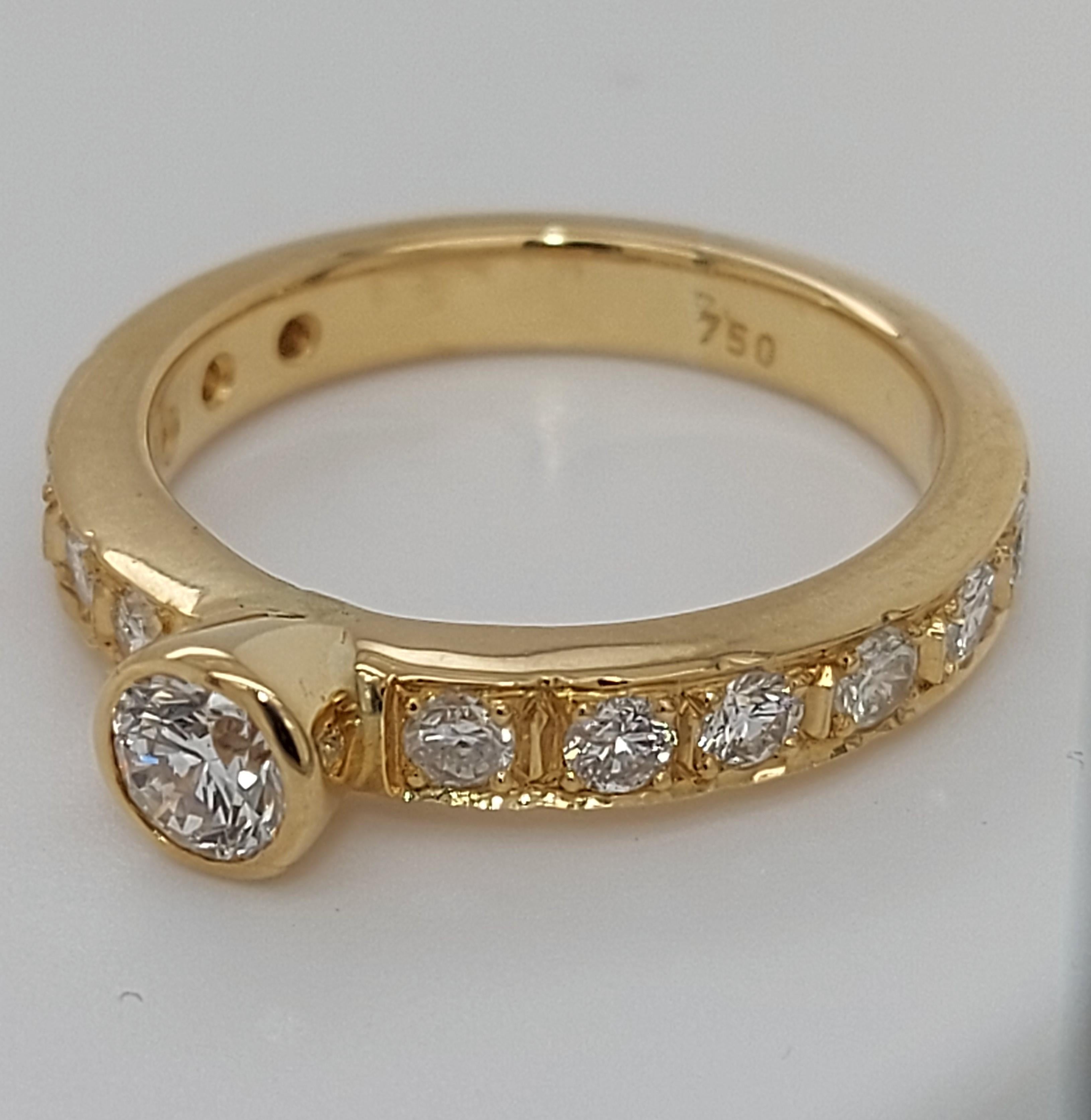 18kt Yellow Gold Detachable Diamond Ring and Engagement Ring For Sale 4