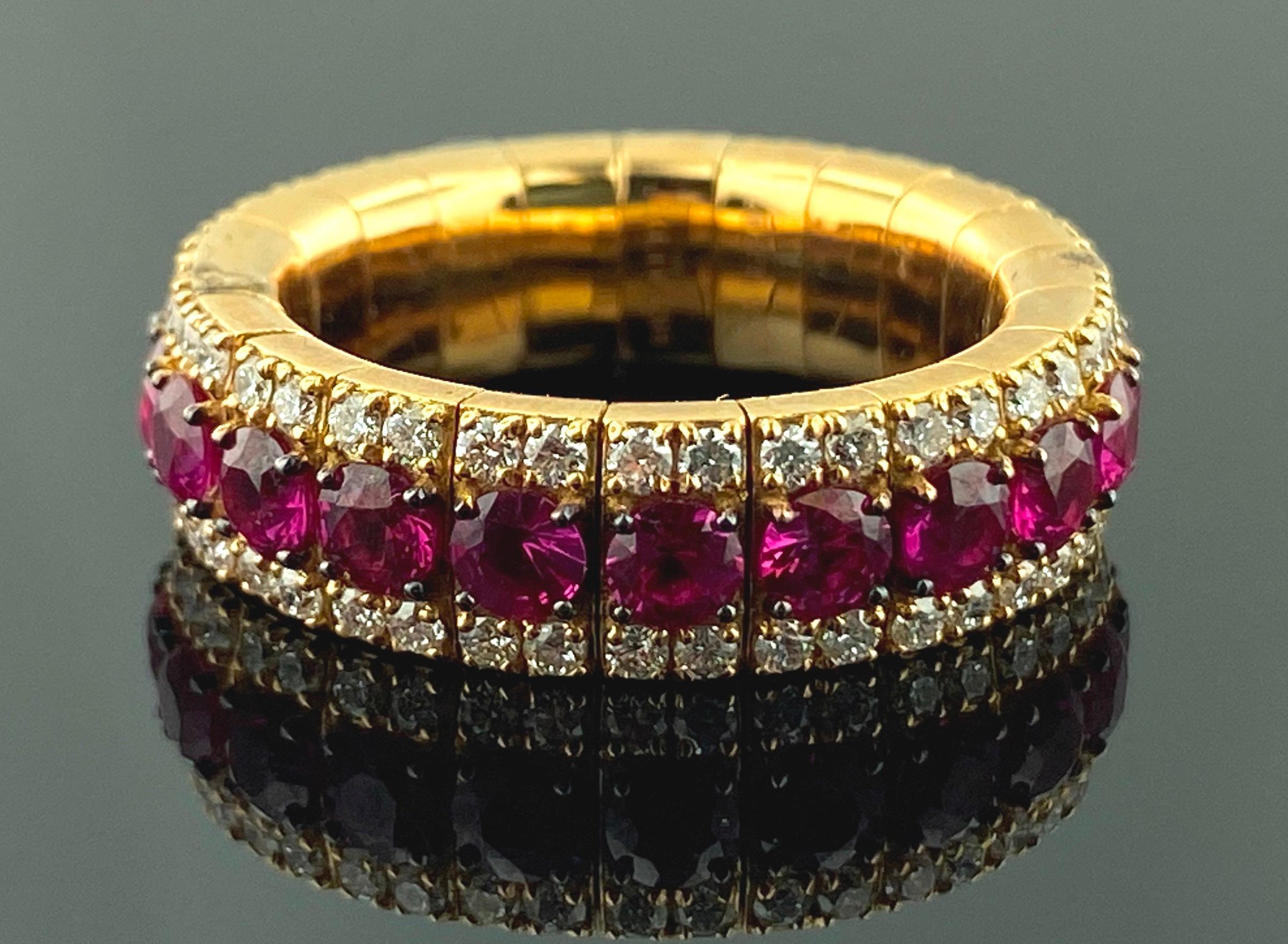 18 Karat Yellow Gold Diamond and Ruby Expandable Band In Excellent Condition For Sale In Palm Desert, CA