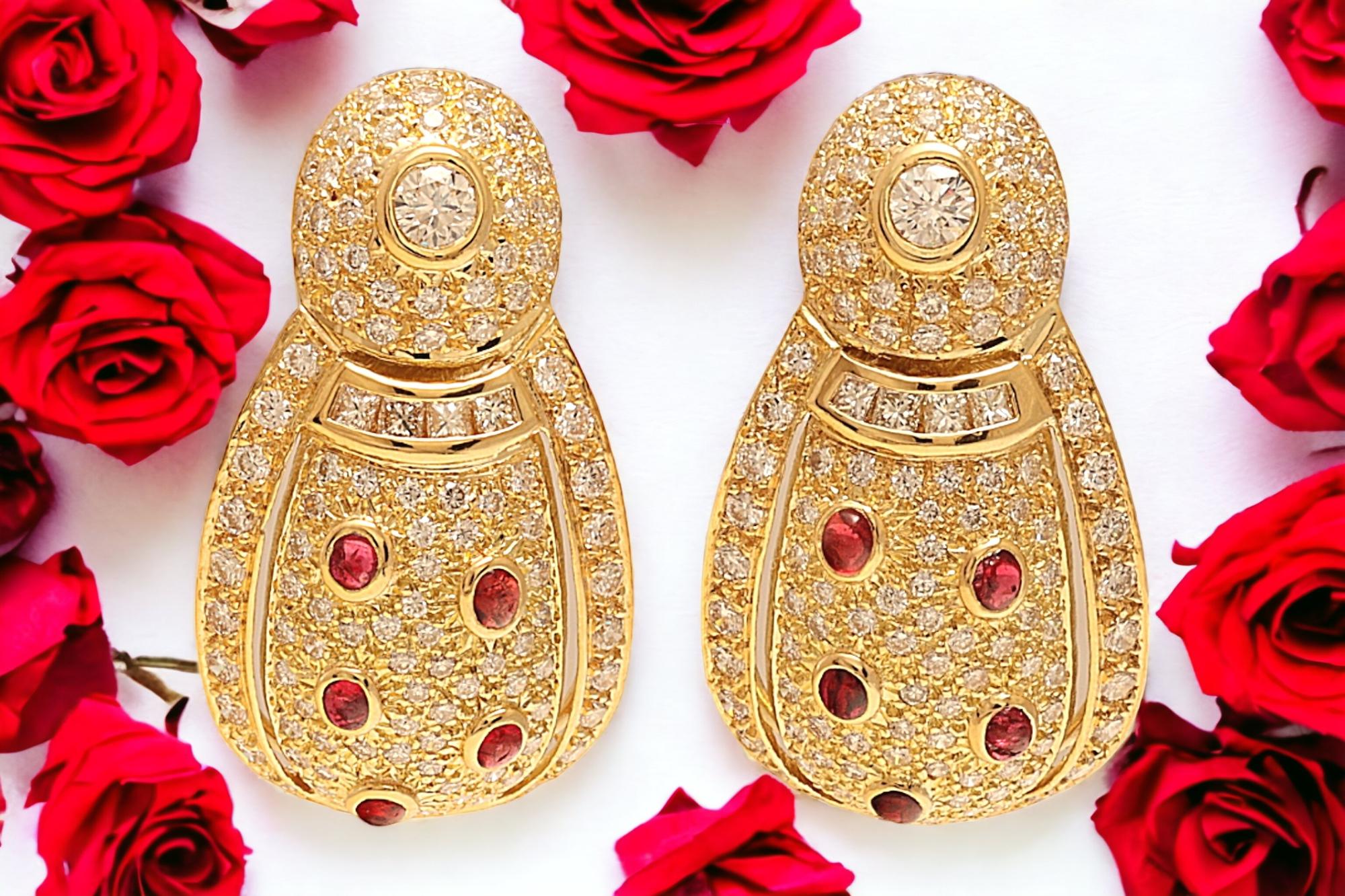 18 kt. Yellow Gold Earrings, Possibly Depicting a Lady Bird with Diamonds & Ruby For Sale 4