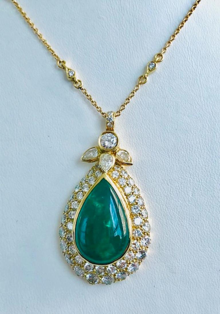 Pear Cut 18 Karat Yellow Gold Emerald and Diamond Pendant/Necklace For Sale