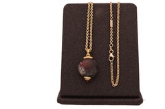 18 Karat Yellow Gold Engraved Chalcedony Cabochon Ruby Bulgari Necklace