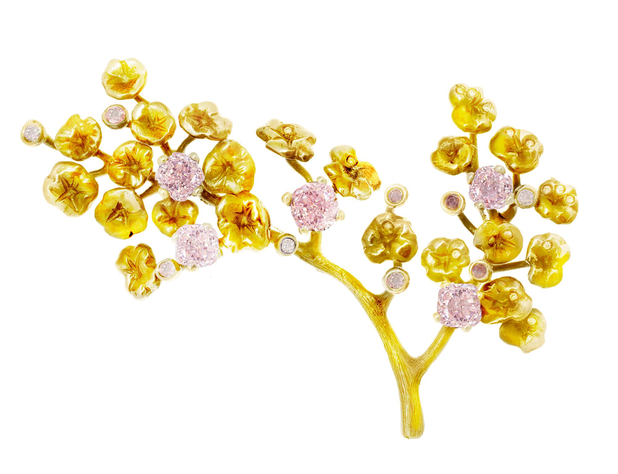 Yellow Gold GIA Certified Purplish Pink Diamonds Brooch For Sale 1