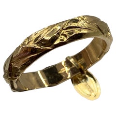 18 Kt Yellow Gold Graduation Ring, Hand Engraved, Traditional Ring, Any Size