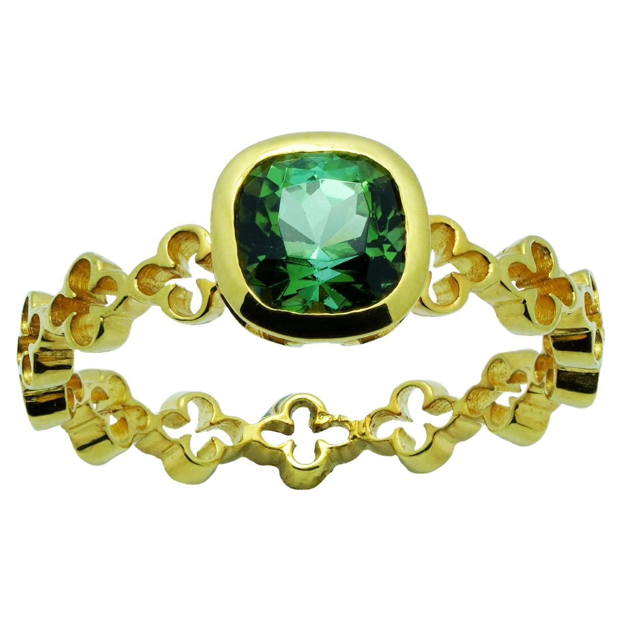 18 Kt Yellow Gold Green Tourmaline Ring For Sale
