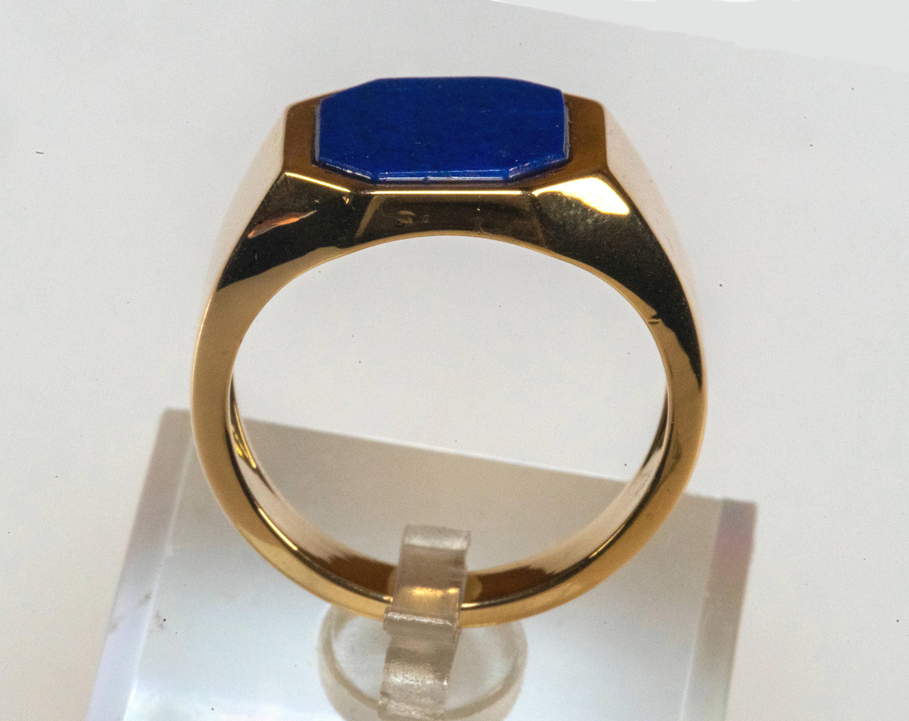 Women's or Men's 18 Karat Yellow Gold Lapis Lazuli Ring For Sale