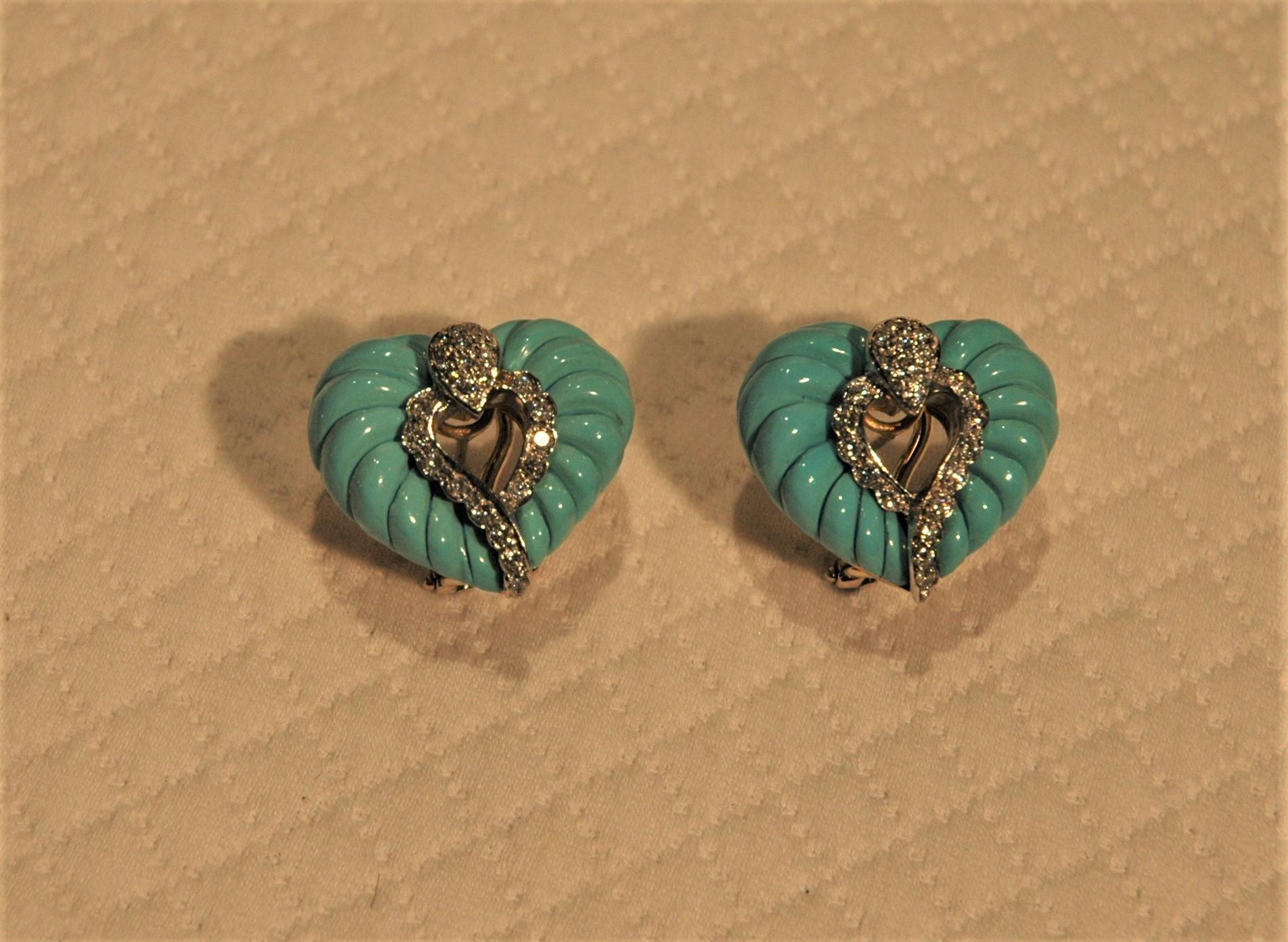 Brilliant Cut 18 kt yellow gold lobe earrings, natural turquoise, diamonds 0.48 carats For Sale