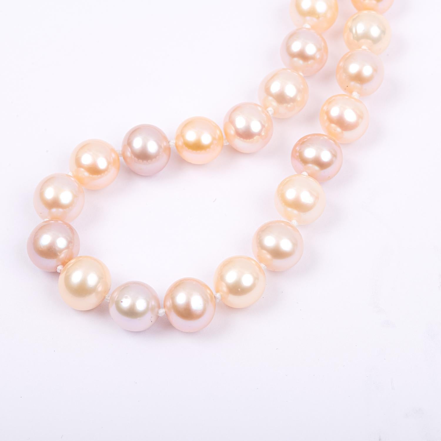 Women's 18 Kt Yellow Gold MIMI Chinese Rose Pearl Necklace For Sale