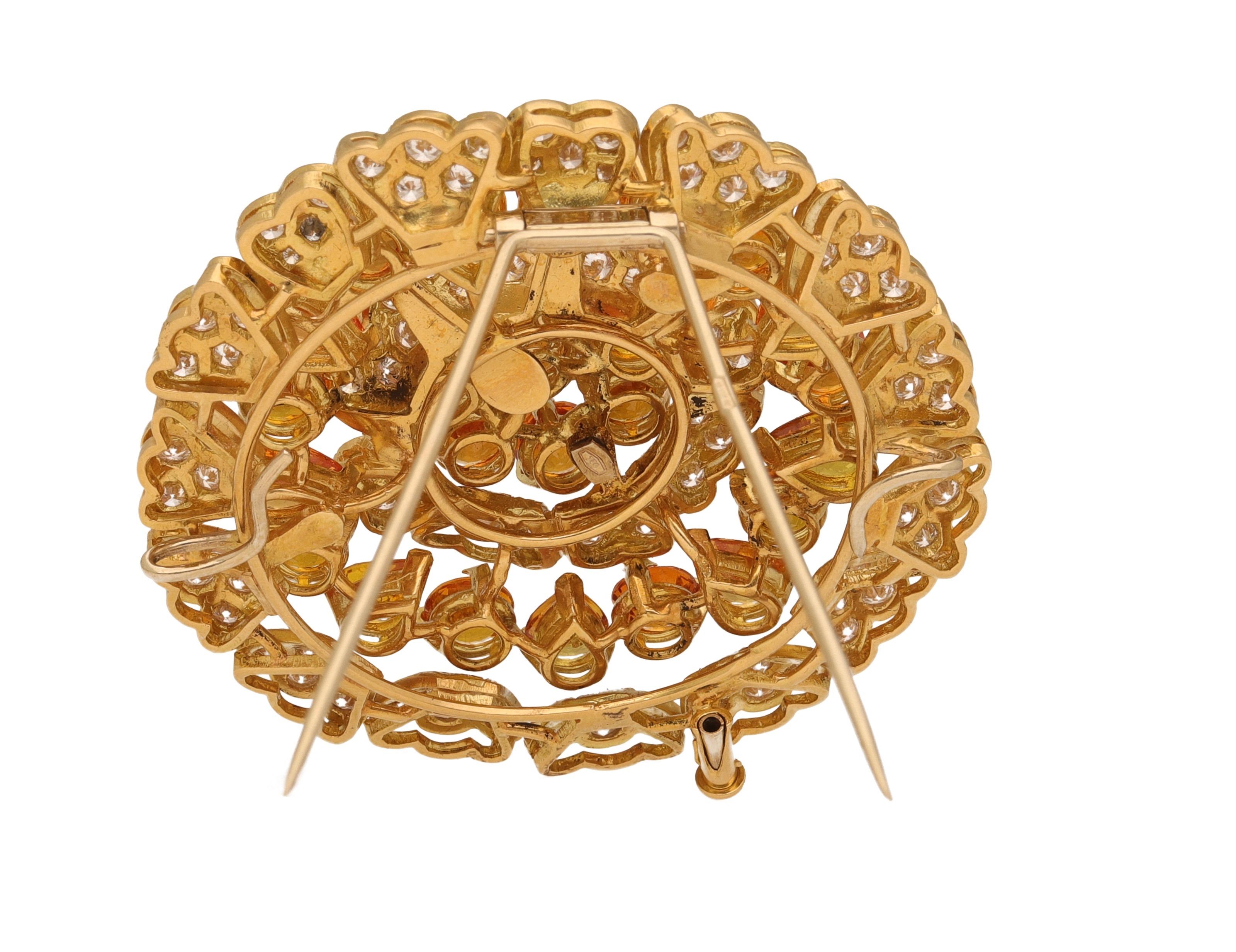 18 Karat Yellow Gold Multicolored Sapphire Diamonds Flower Brooch For Sale 1