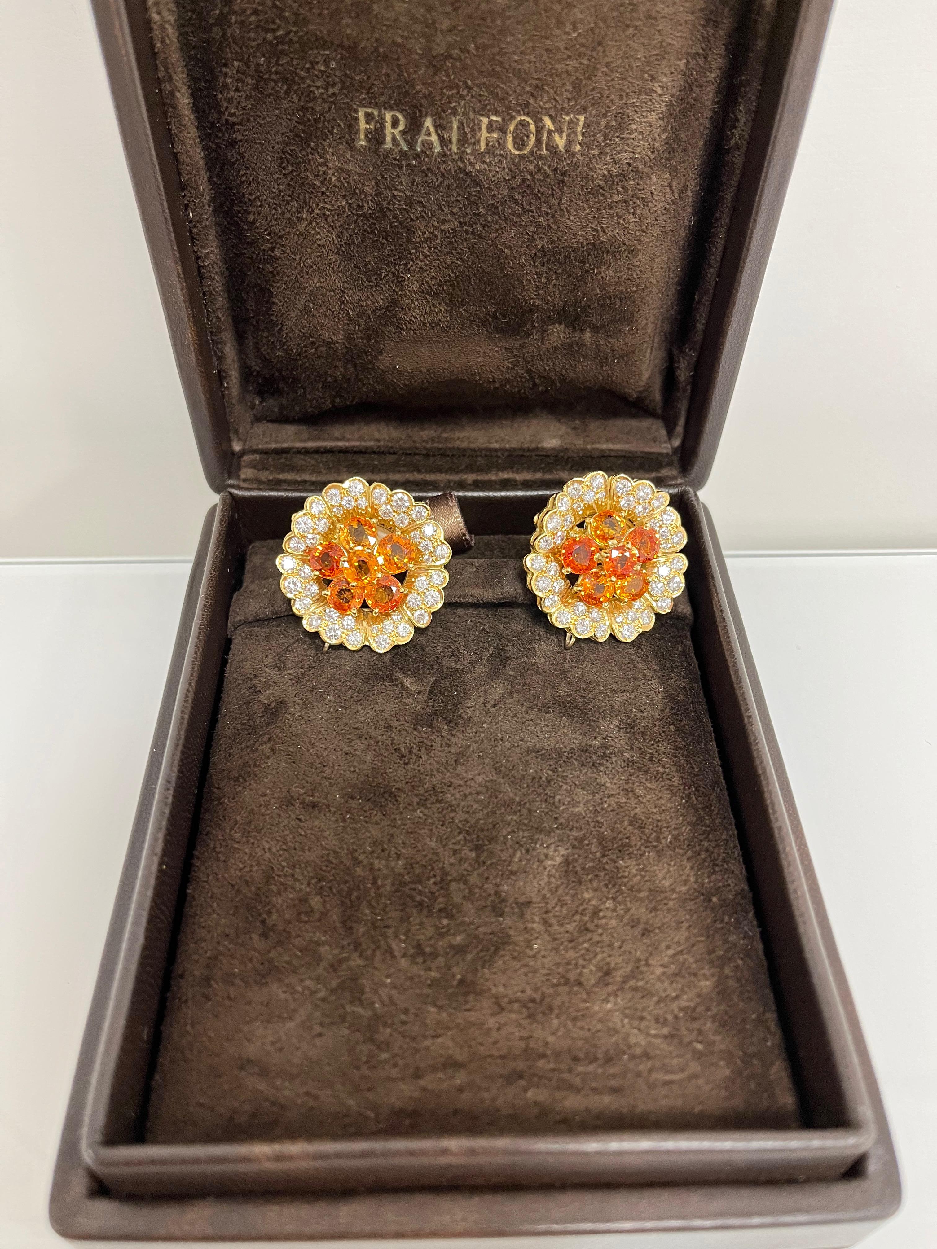 Modern 18 Karat Yellow Gold Multicolored Sapphire Diamonds Flower Earrings For Sale