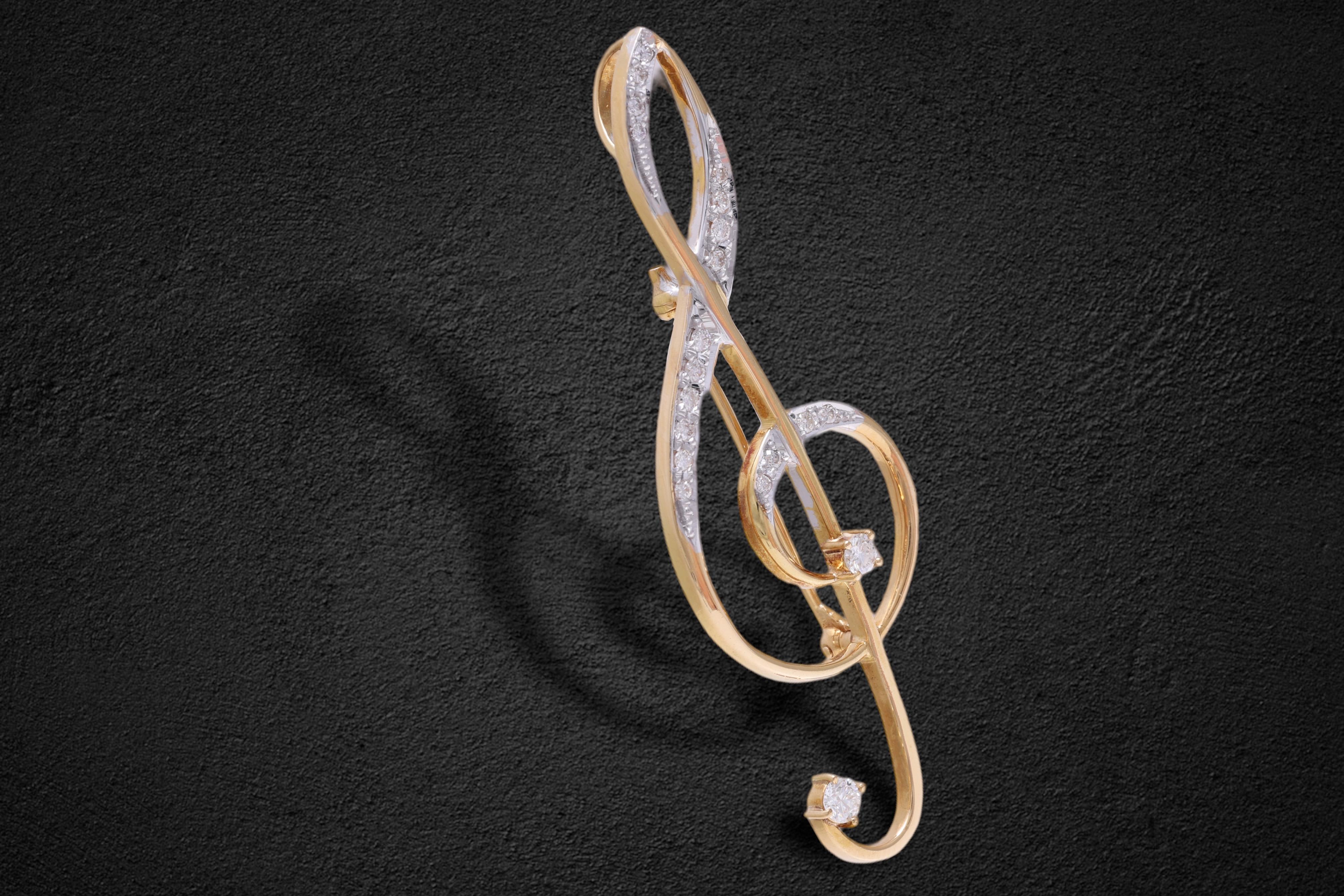 Brilliant Cut 18 kt Yellow Gold Music Note Shape Brooch / Pendent-Hanger  0.48 Ct Diamonds For Sale