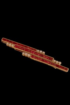 18 kt. Yellow Gold Pendant With Semi precious stones &Diamonds