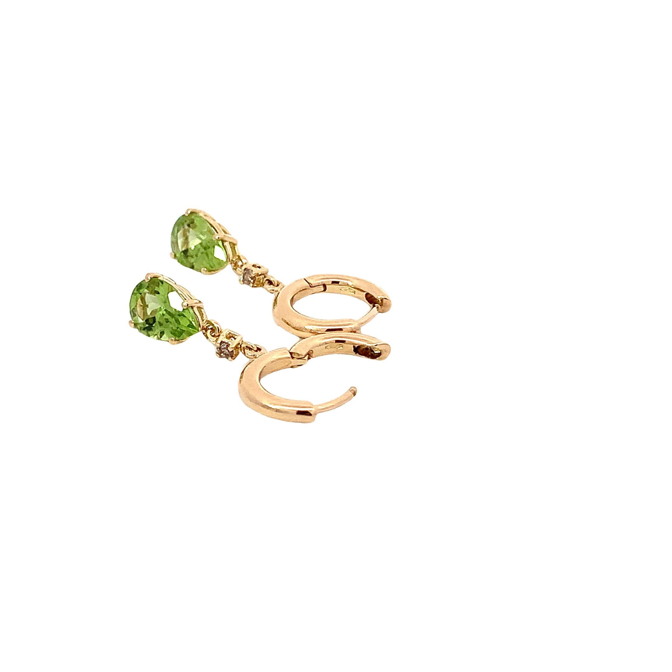18 Kt Yellow Gold Peridot and Brown Diamonds Garavelli Hanging Earrings In New Condition For Sale In Valenza, IT