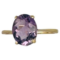 Anello in oro giallo 18 kt solitario ovale con ametista viola da 1 carato con cuscino sfaccettato