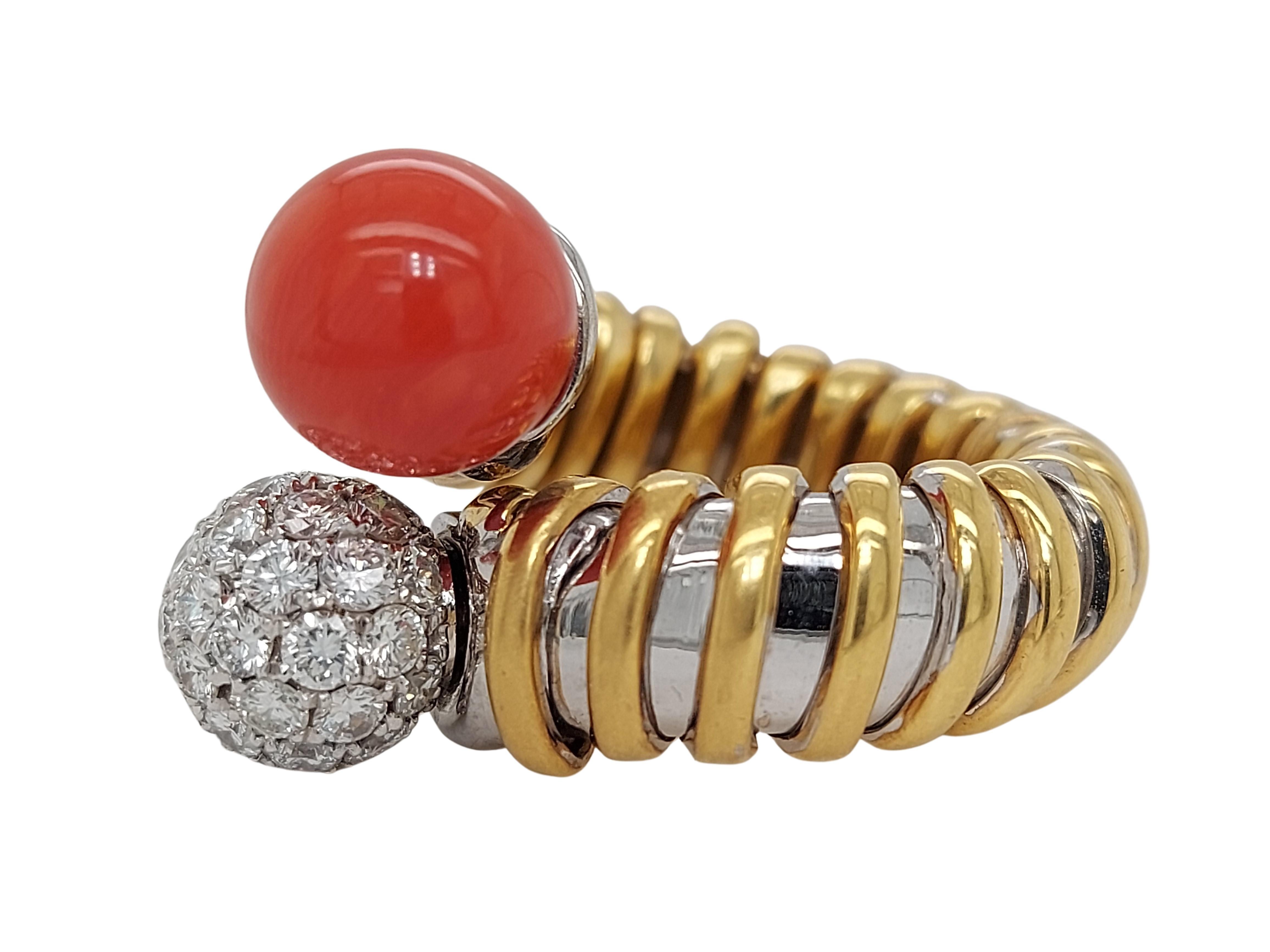 Ensemble de colliers, bracelets, boucles d'oreilles et bagues en or 18 carats avec corail et diamants en vente 9