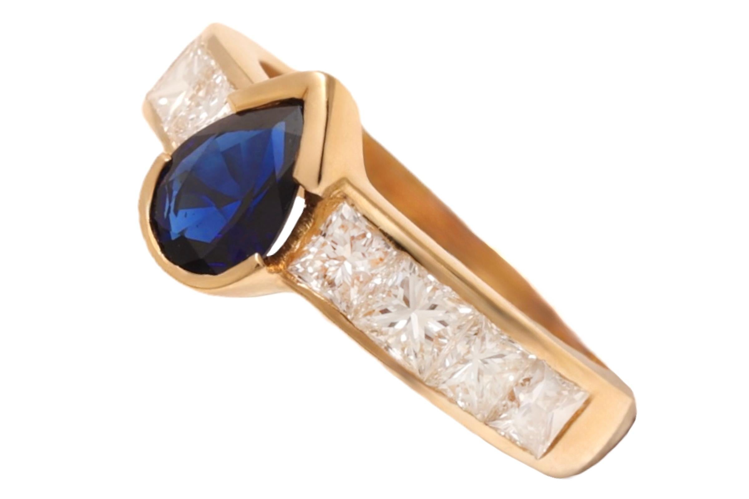 18 Karat Gelbgold Solitär Saphir & Diamanten im Prinzessinnenschliff Ring im Angebot 4