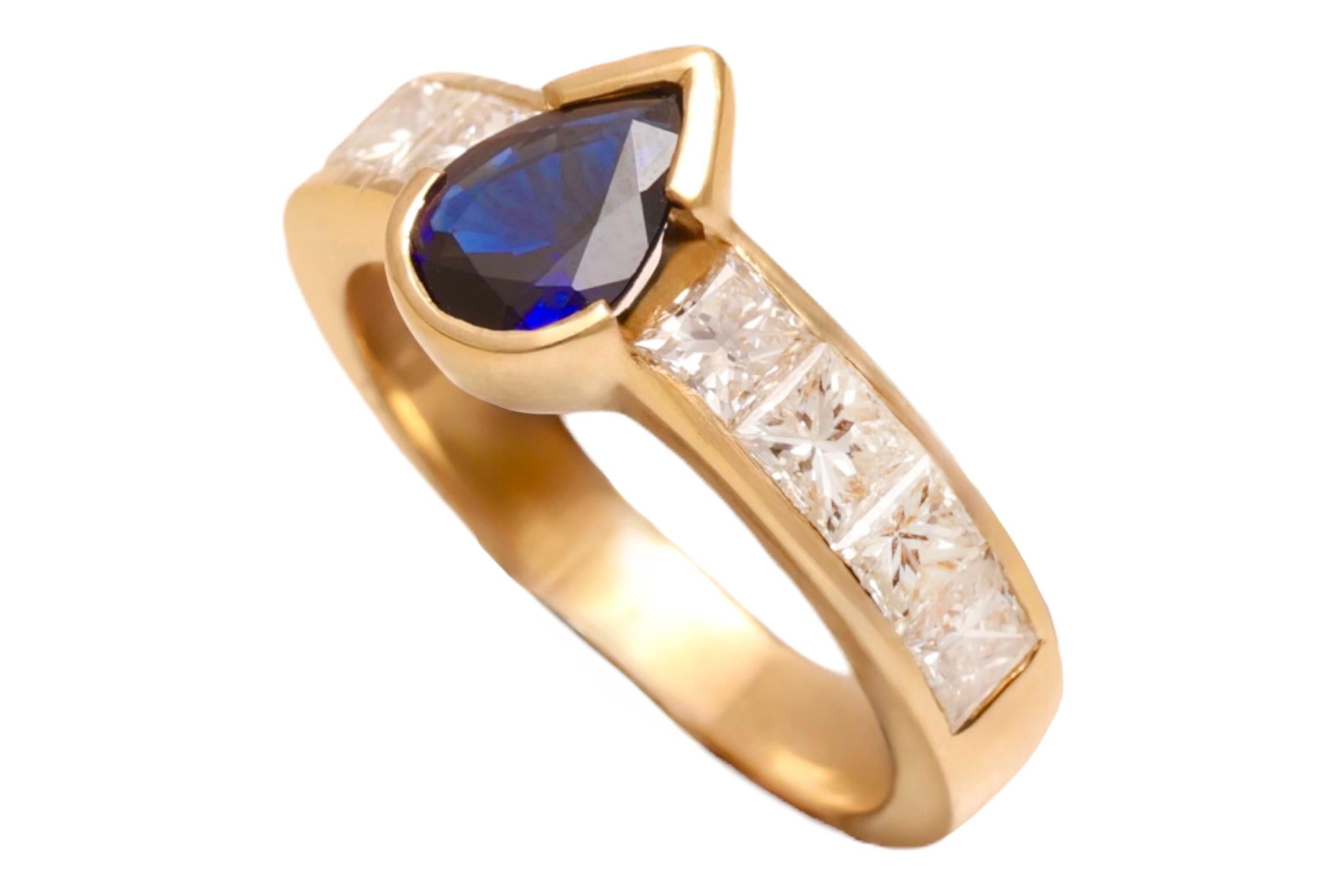 18 Karat Gelbgold Solitär Saphir & Diamanten im Prinzessinnenschliff Ring im Angebot 2