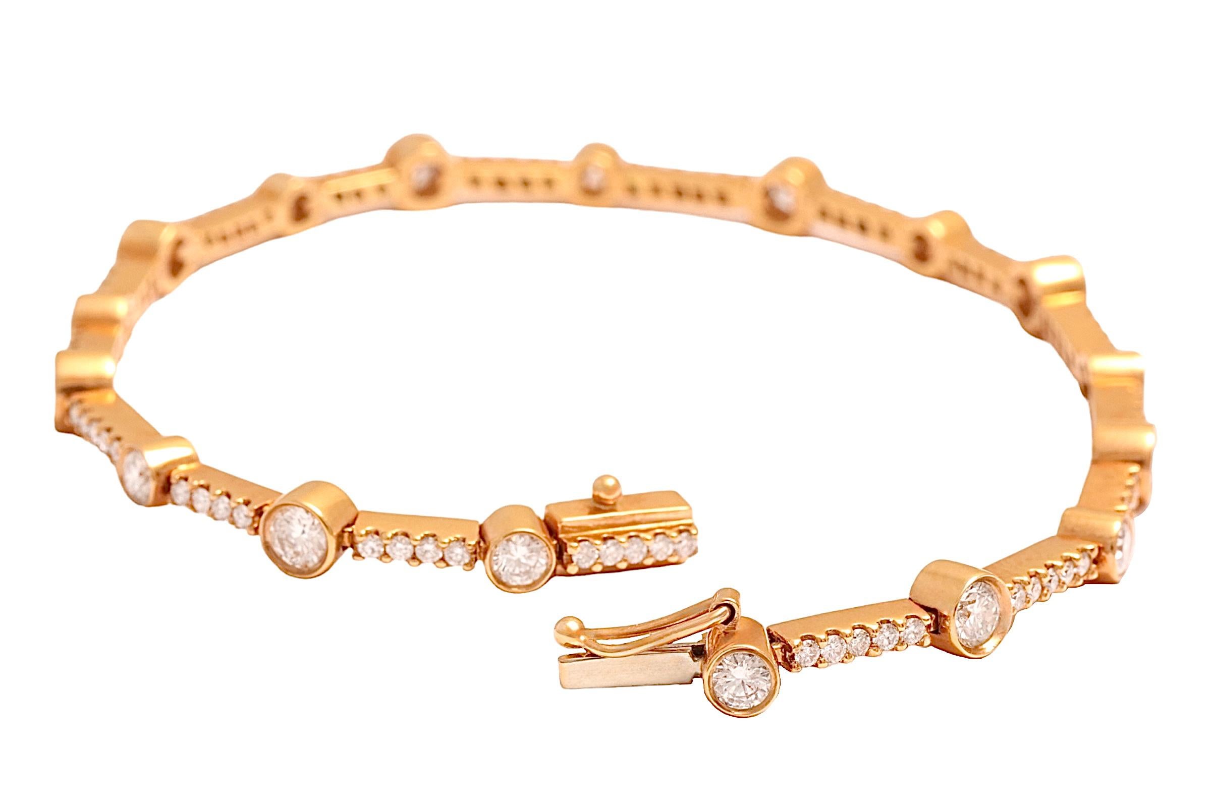 18 kt. Yellow Gold Tennis Bracelet With 3.19 ct. Diamonds For Sale 1