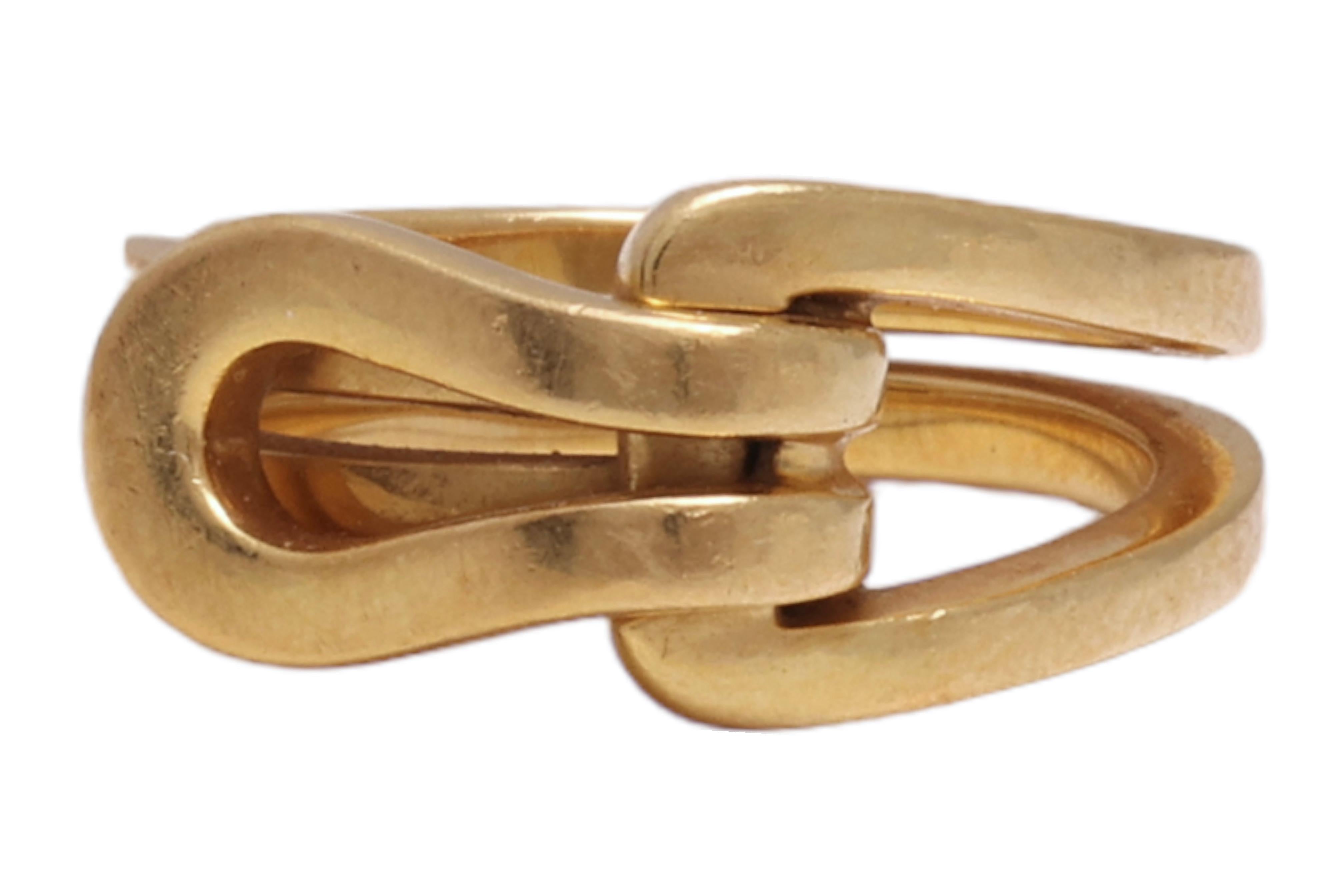 18 kt. Yellow Gold Tom Ford Interlocked  Ring, Comes in the original Tom Ford Box

Ring:
Material: 18 kt. Yellow gold
Ring size: 48.5 EU / 4.75 US ( can be adjusted for free)
Total weight: 8.8 gram / 0.310 oz / 5.6 dwt

Possibility to buy matching