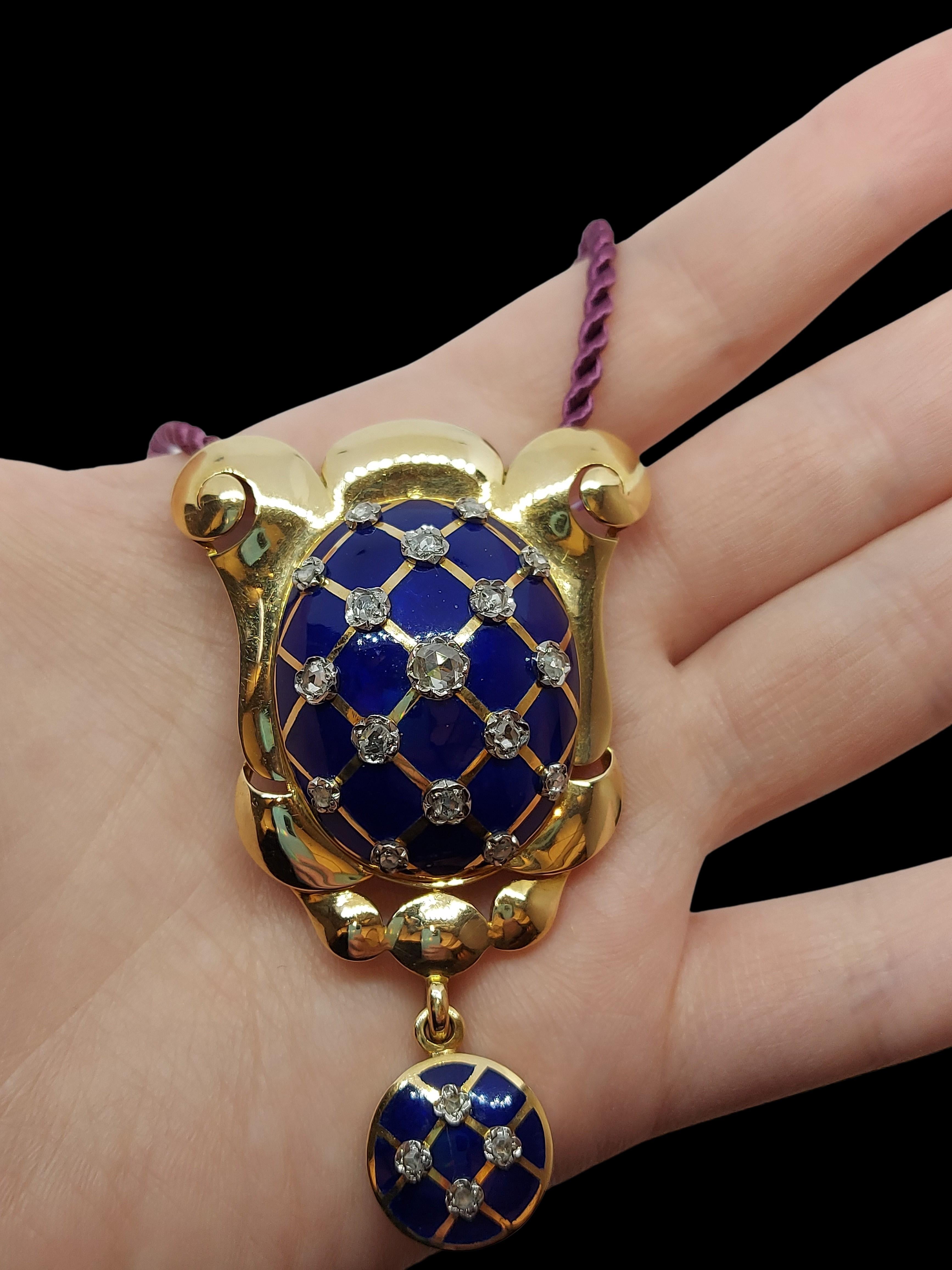 18 Karat Yellow Gold Turtle Pendant with Deep Blue Enamel and Rose Cut Diamonds 6
