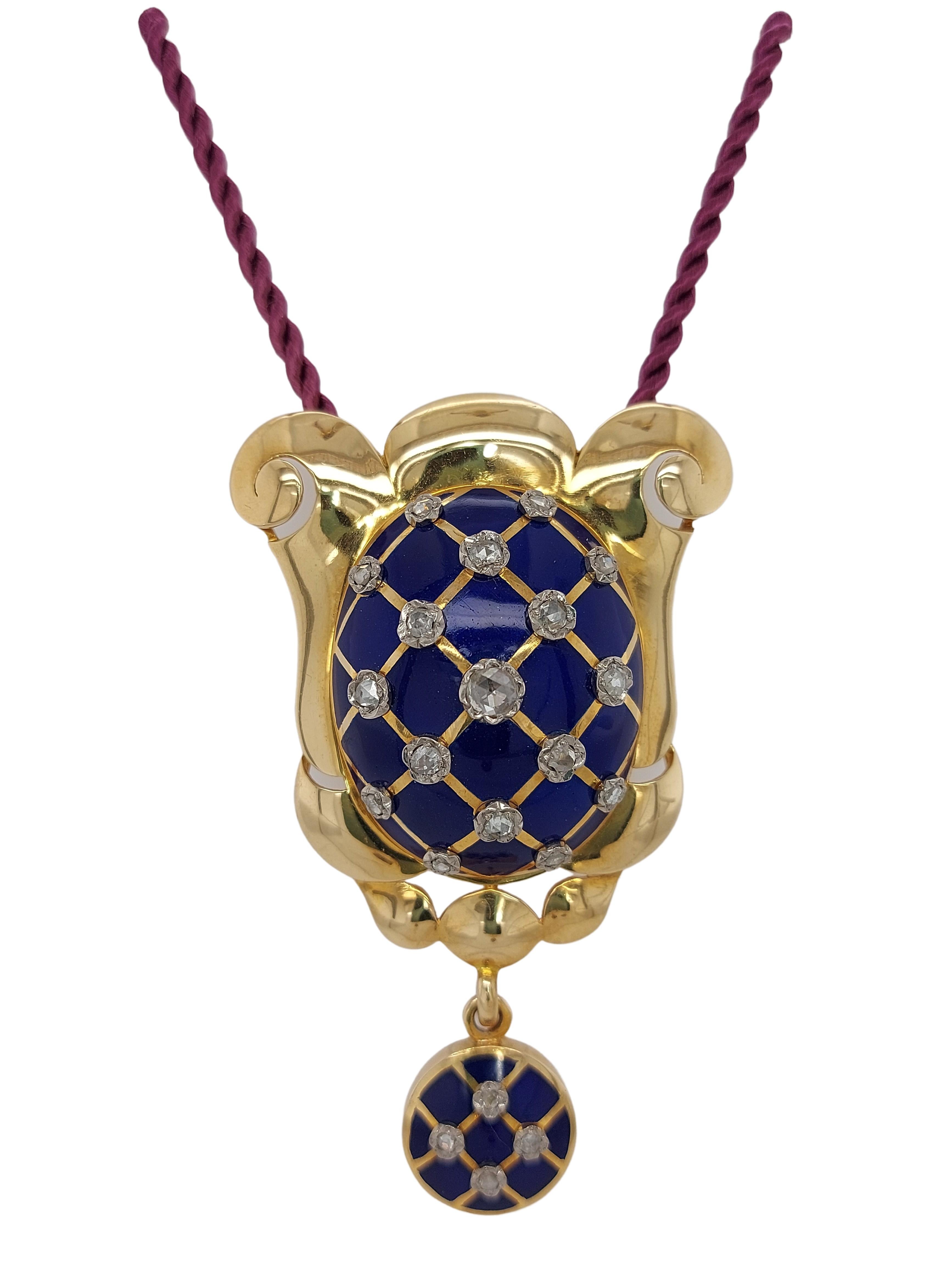 18 Karat Yellow Gold Turtle Pendant with Deep Blue Enamel and Rose Cut Diamonds 3