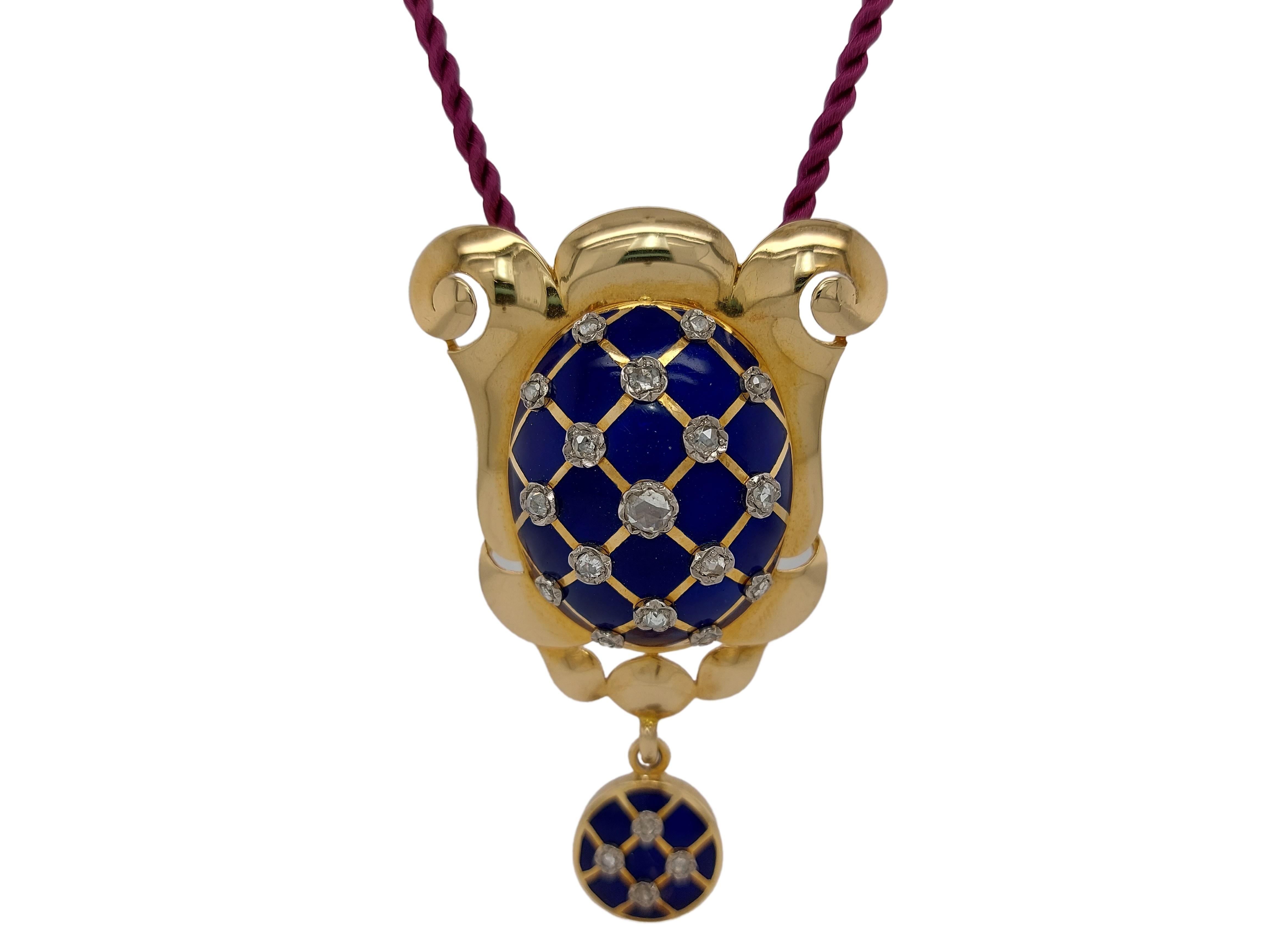 18 Karat Yellow Gold Turtle Pendant with Deep Blue Enamel and Rose Cut Diamonds 4