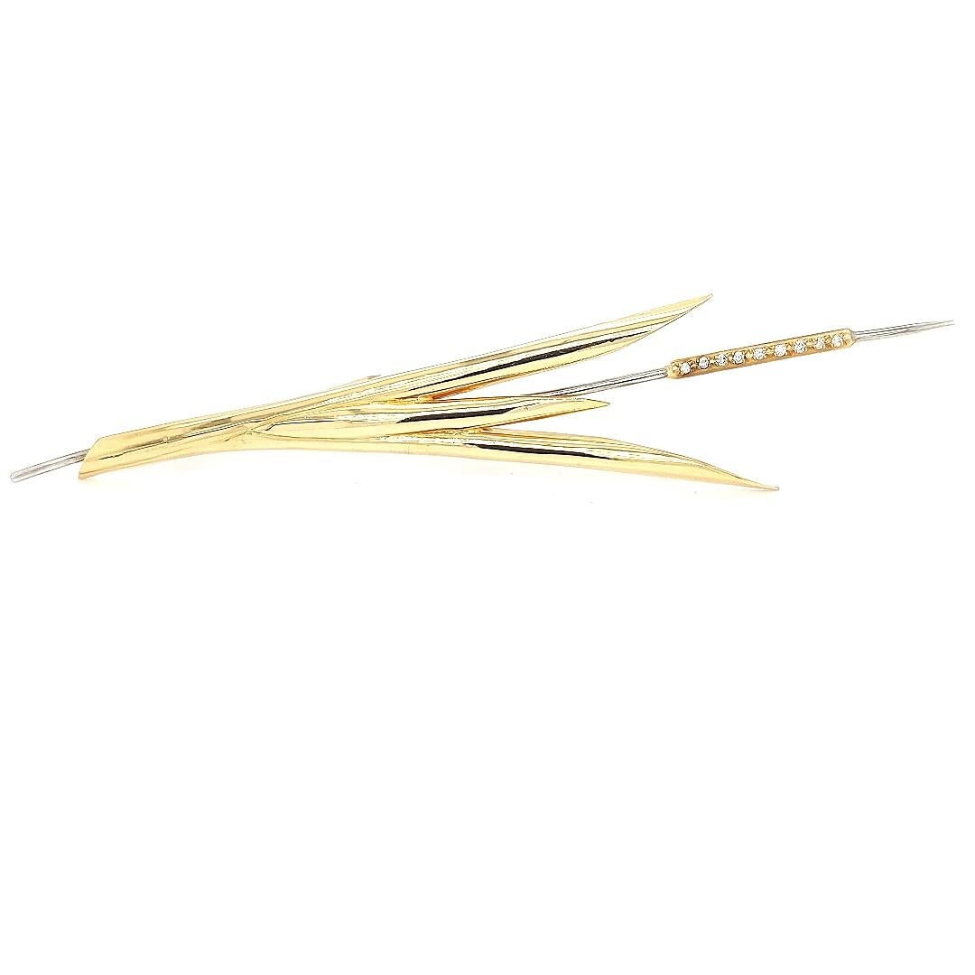 Artisan 18kt Yellow Gold Wheat Brooch with Diamonds For Sale